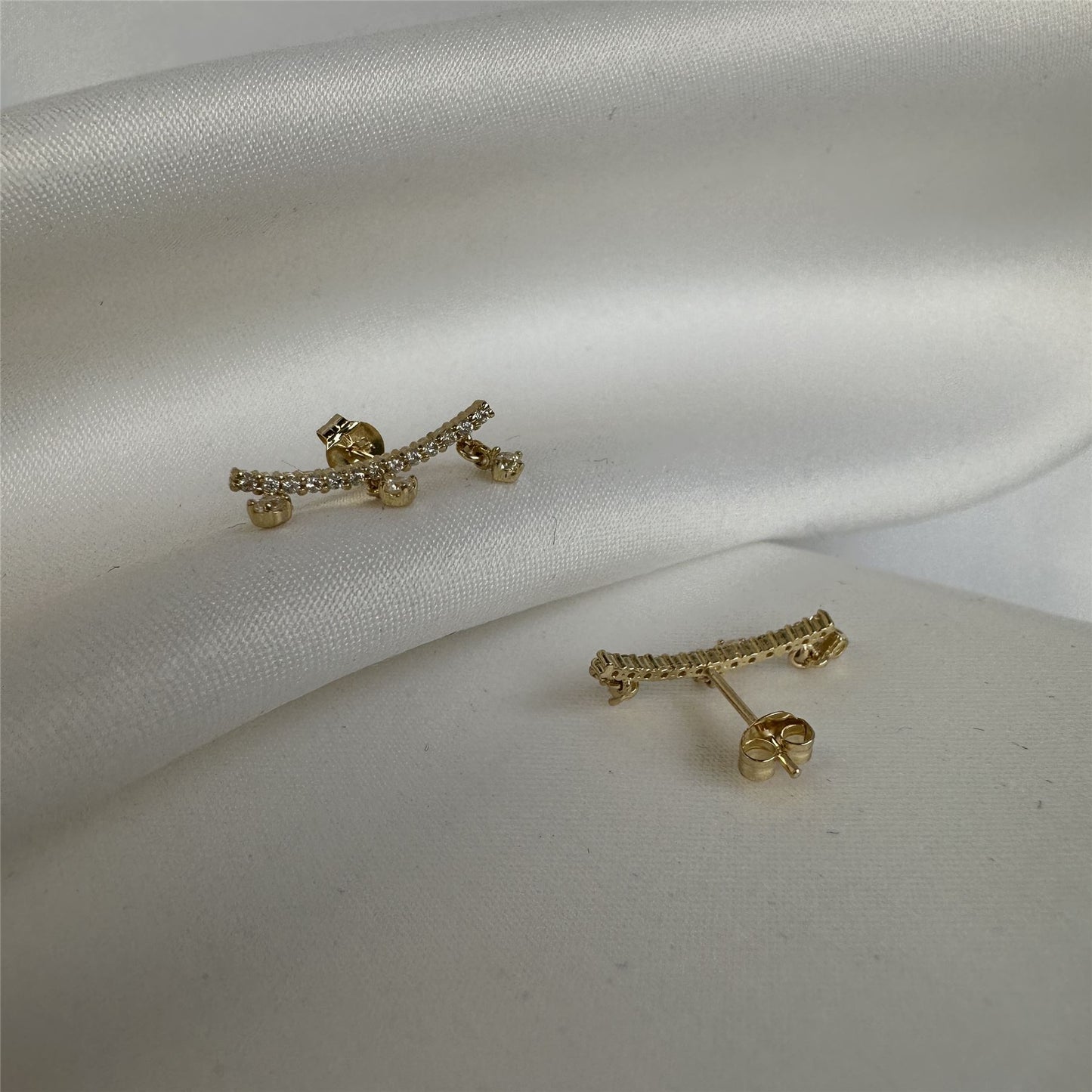 Boucles d'oreilles pendantes grimpantes en or 9 carats avec zircones cubiques transparents