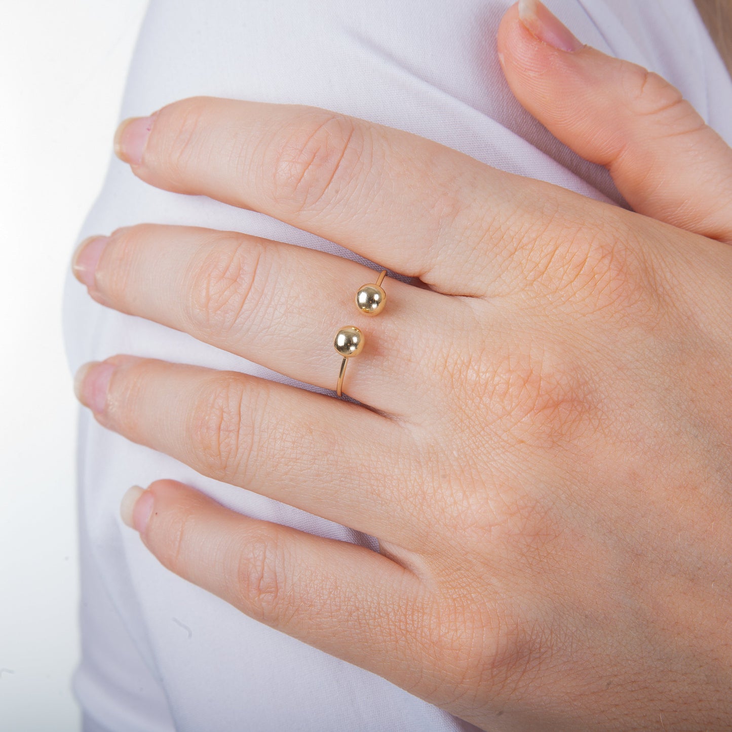 Bague ouverte réglable en or jaune 9 carats avec double boule