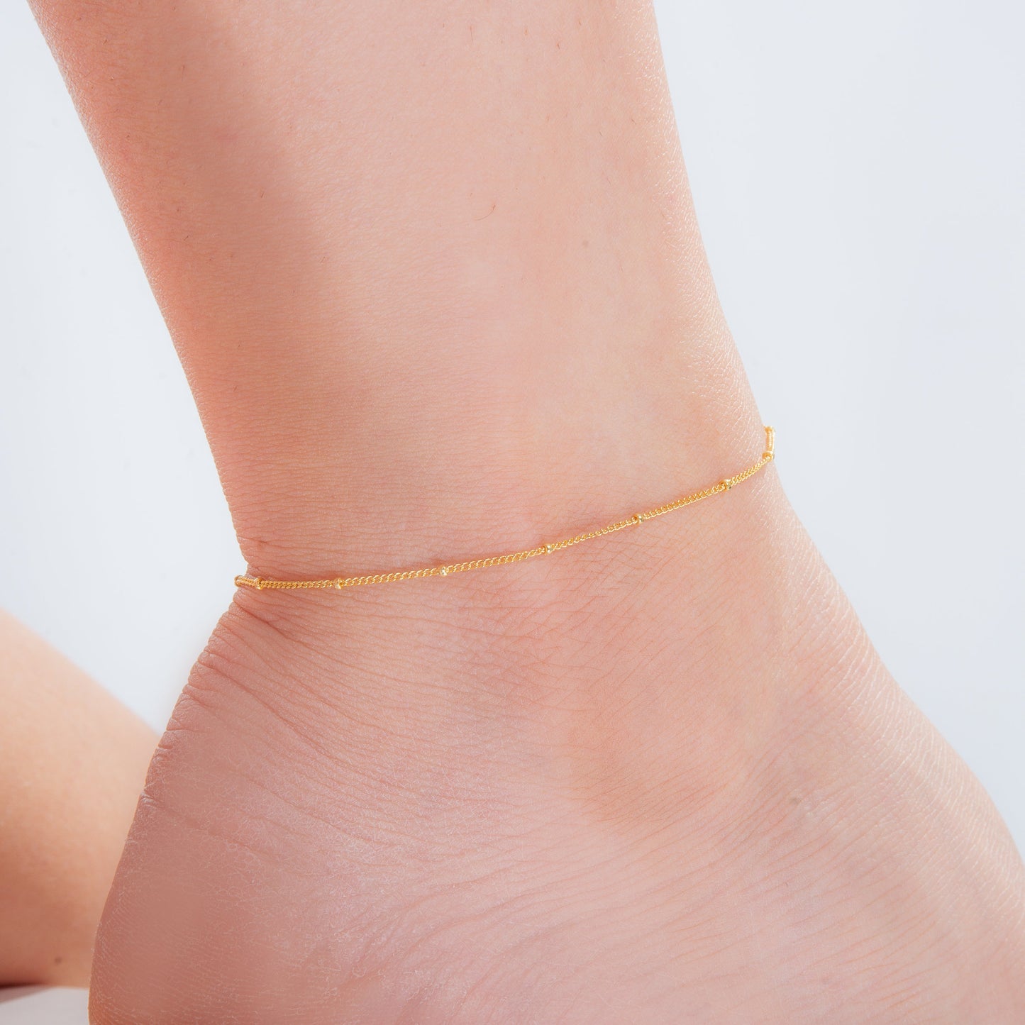 Bracelet de cheville à pompon en argent sterling plaqué or - 9 + 1,5 pouces