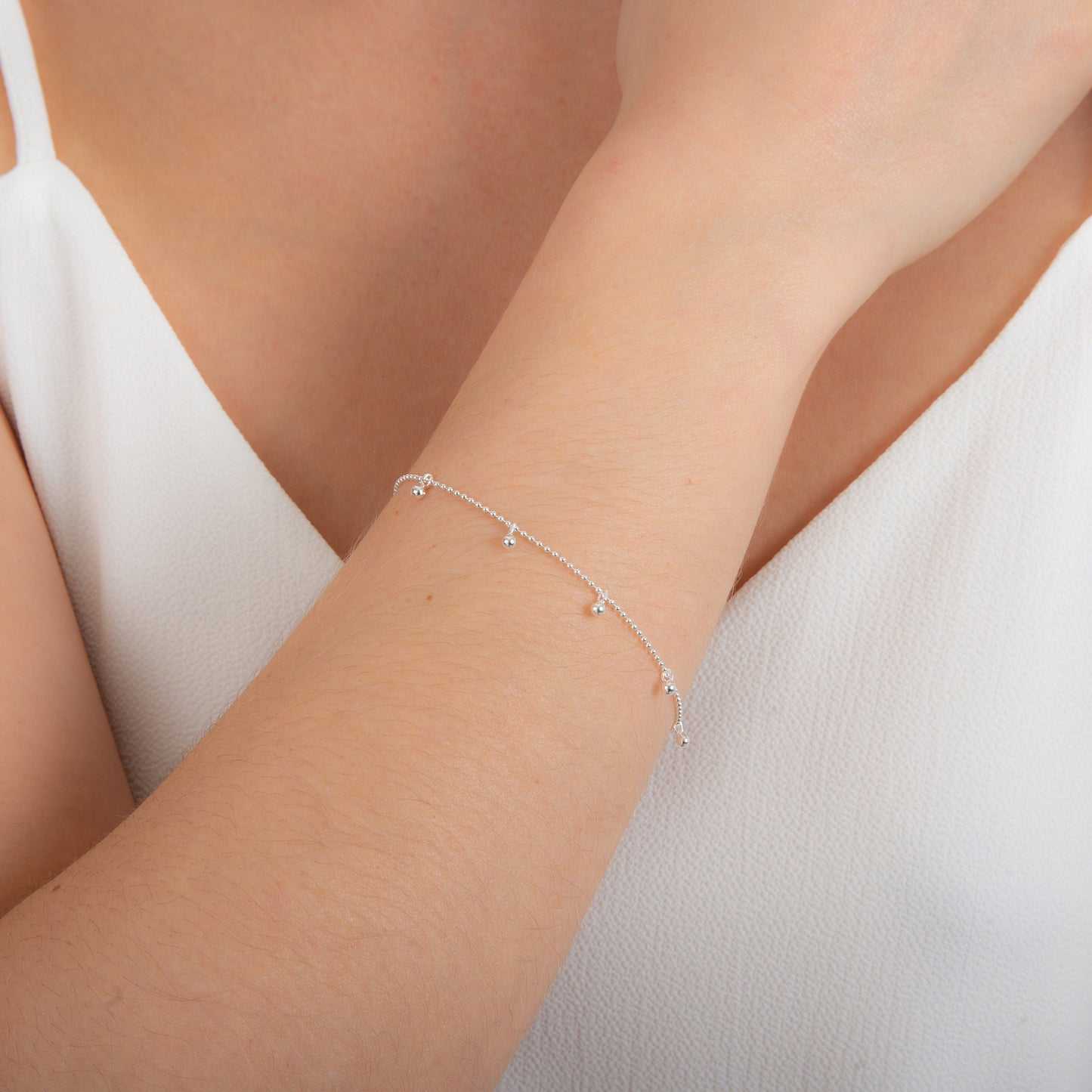 Bracelet réglable en argent sterling avec perles multi-boules et pendantes