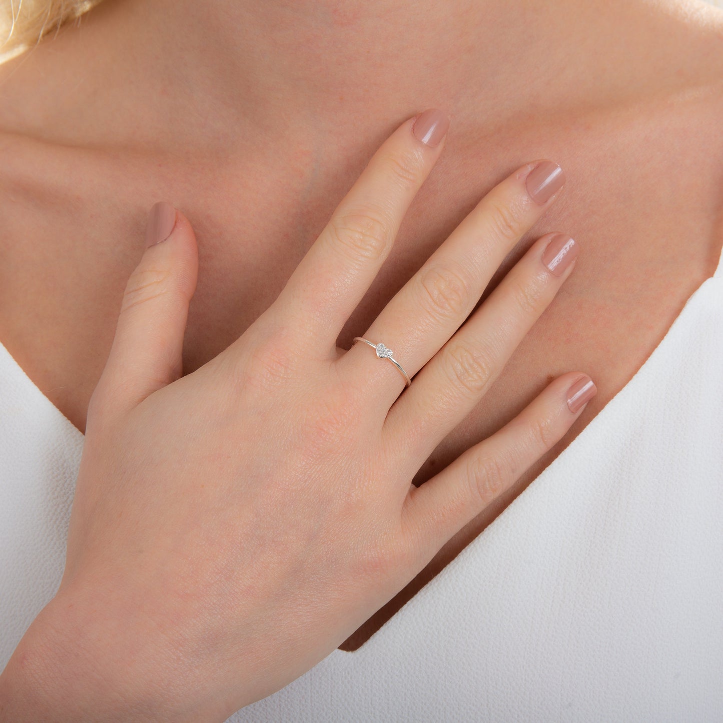 Bague ajustable ouverte en argent sterling avec cœur en zircone cubique transparent