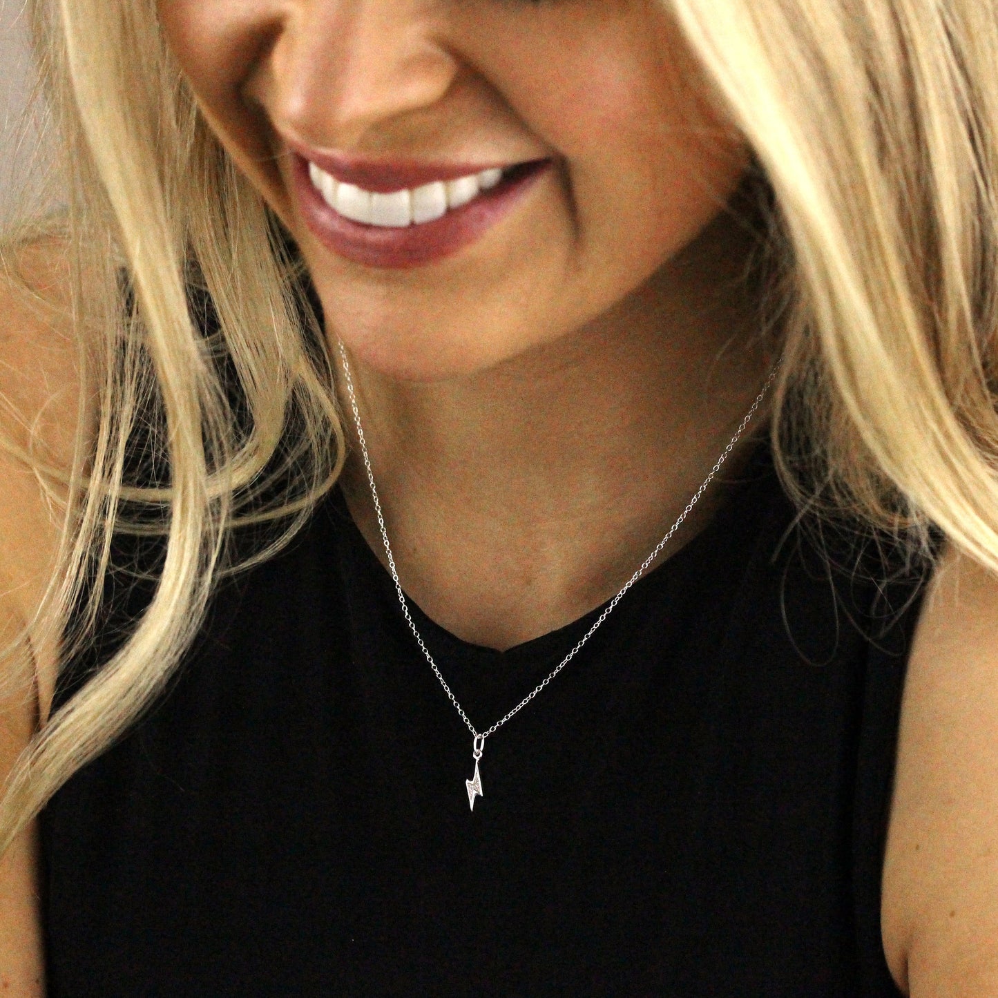 Collier pendentif éclair givré en argent sterling