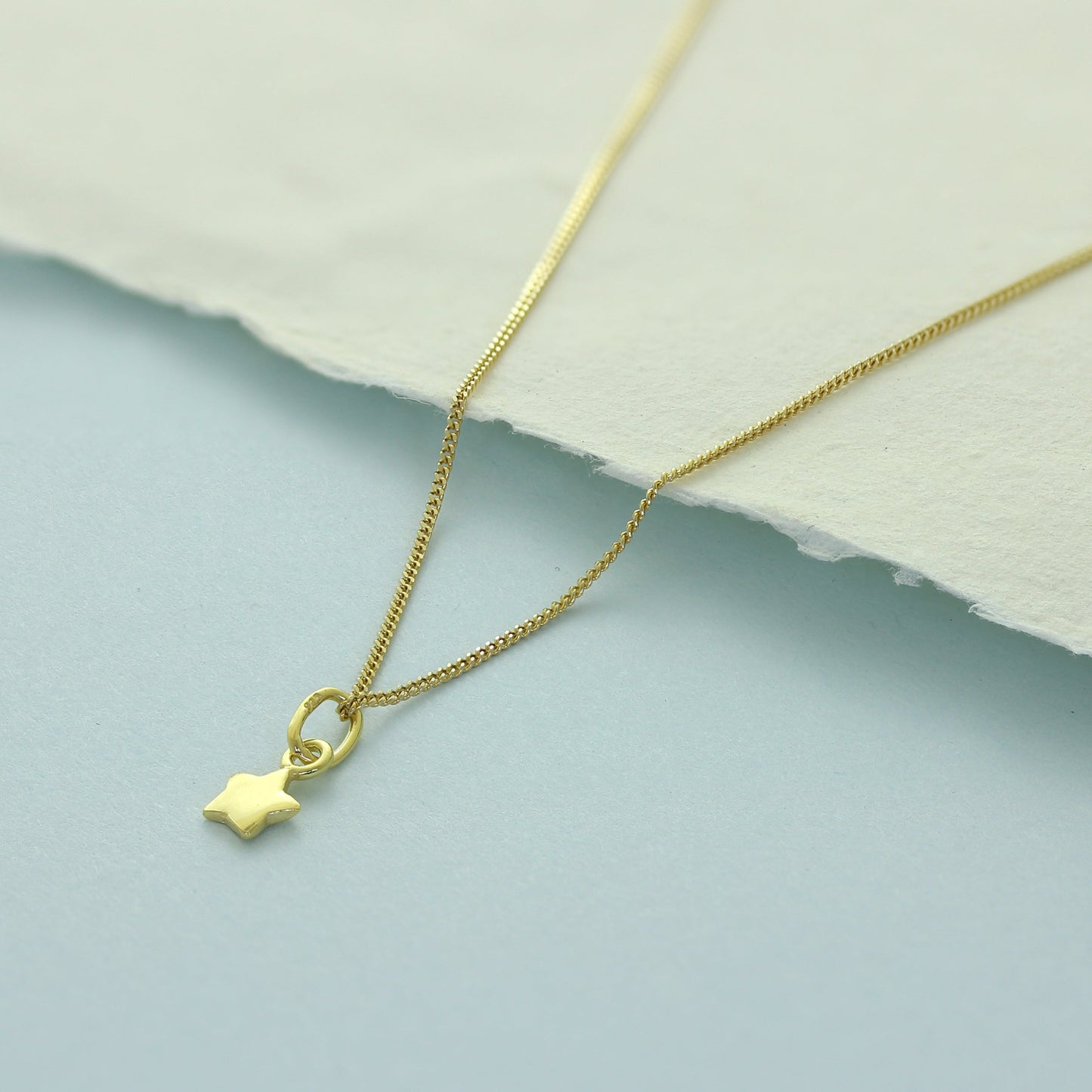 Collier en argent sterling plaqué or avec petite étoile de 35 à 81 cm
