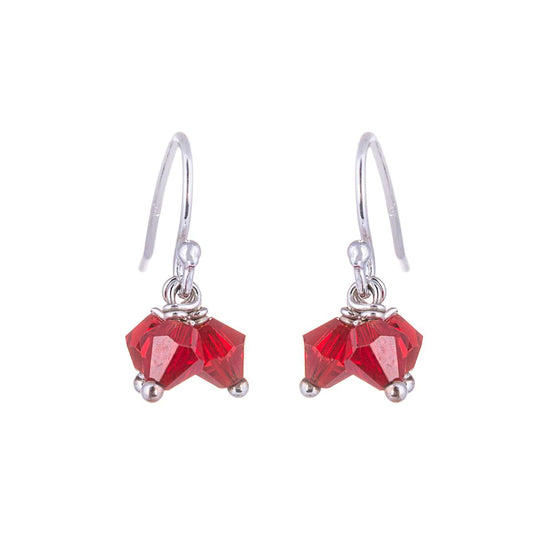 Boucles d'oreilles triple crochet en argent sterling avec perles en oxyde de zirconium rouge
