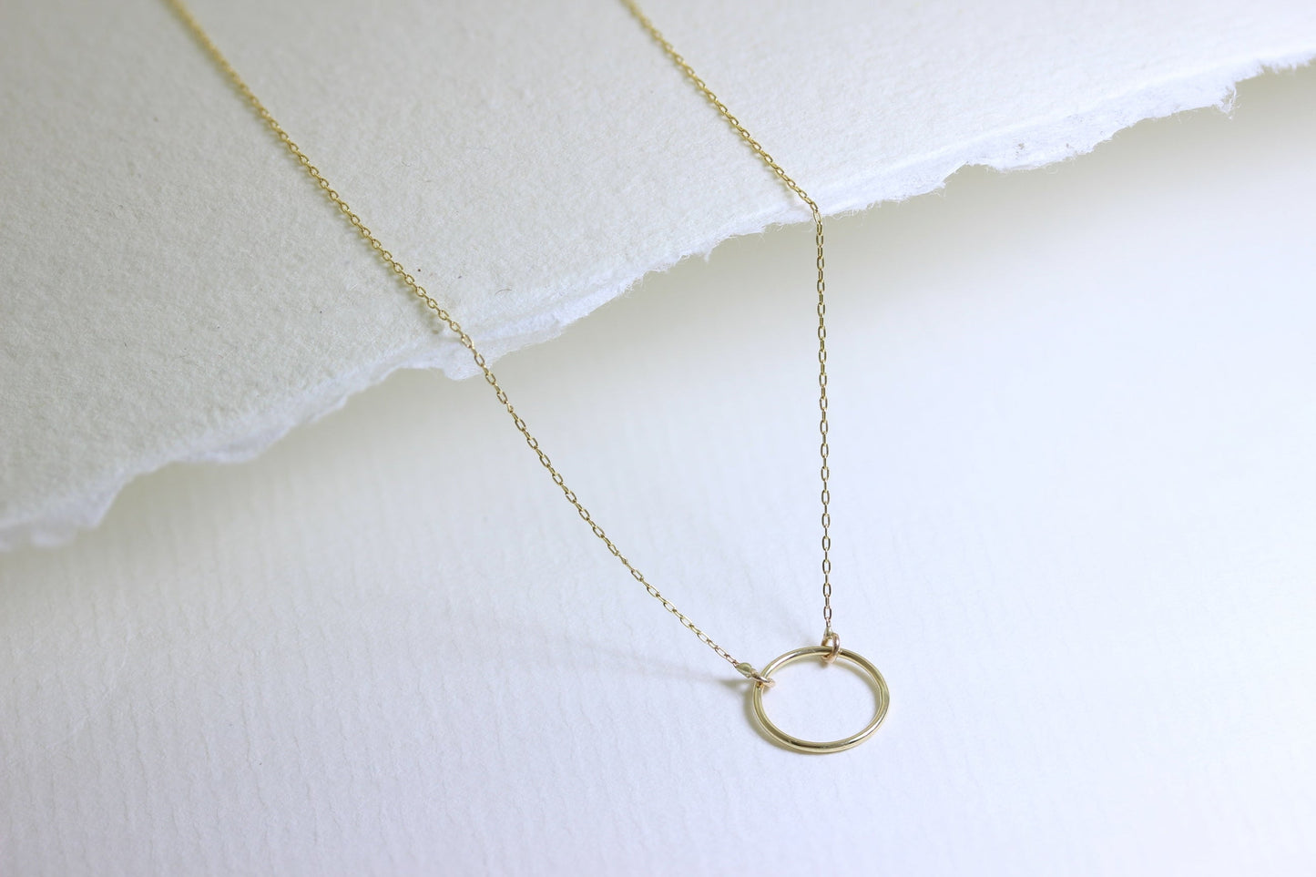 Collier Karma Circle en or fin 9 carats - 45,7 cm