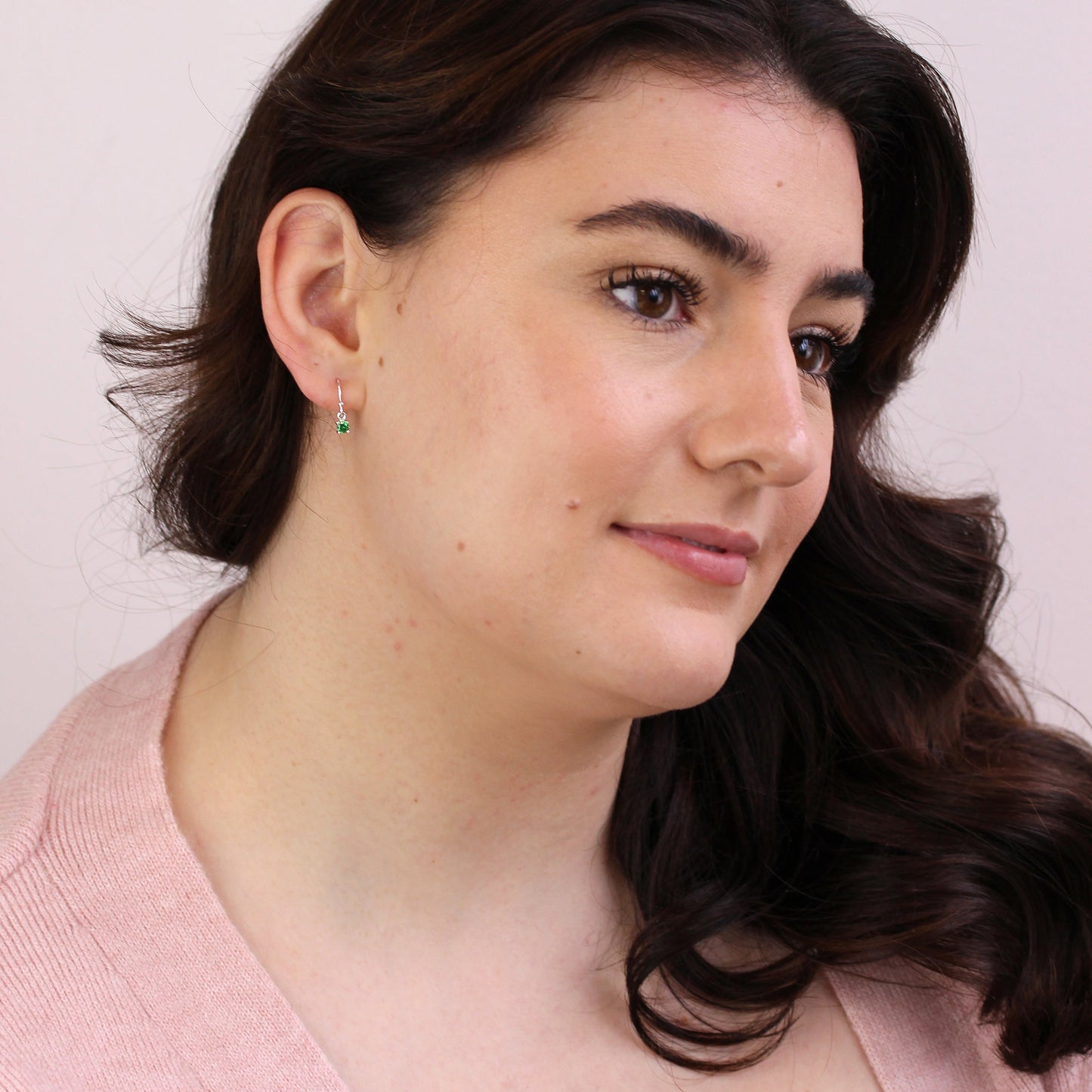 Boucles d'oreilles pendantes en argent sterling avec émeraude et zircone cubique, pierre de naissance du mois de mai