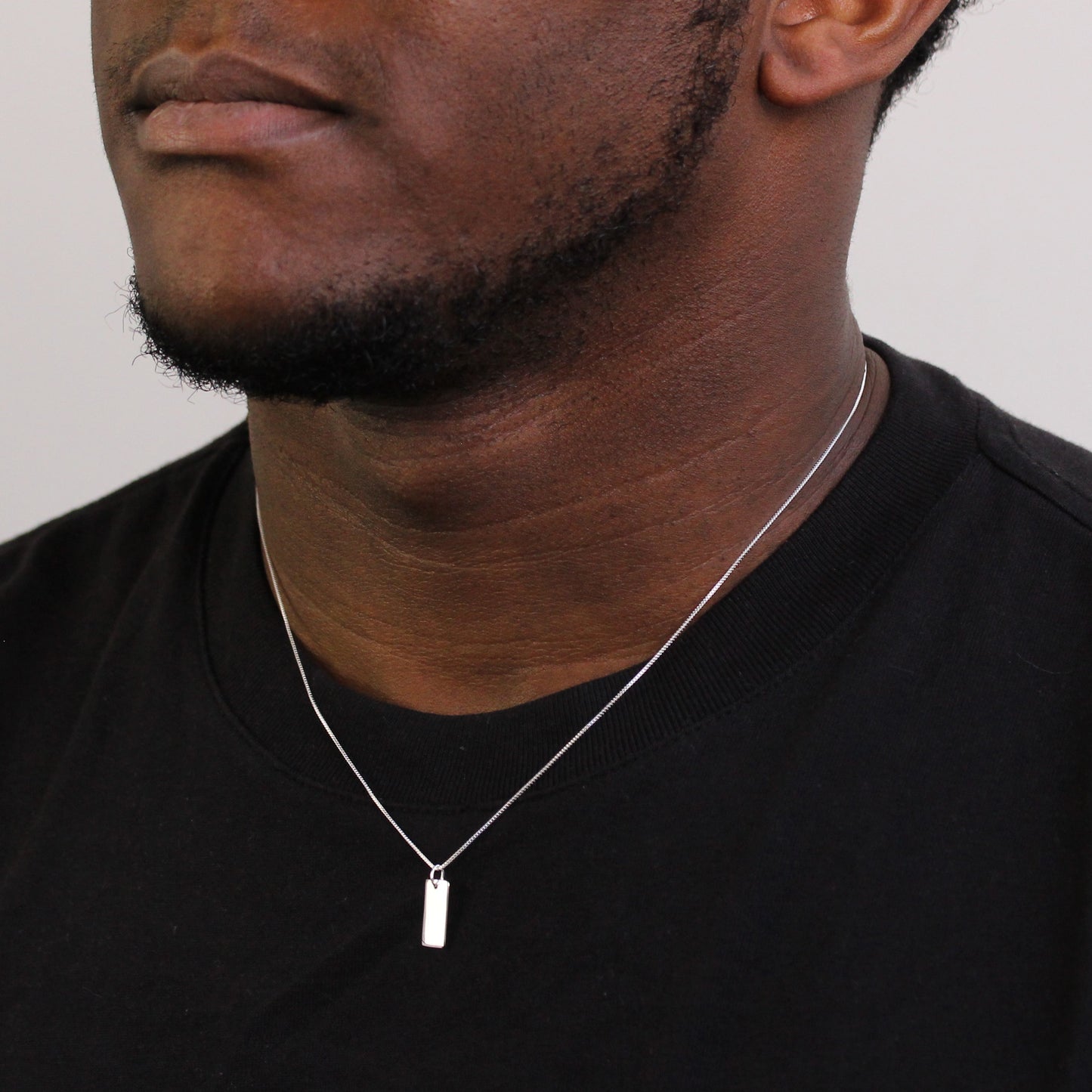 Collier mini-plaque gravée en argent sterling - 14 à 22 pouces