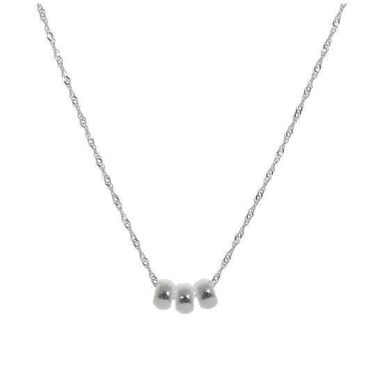 Collier de perles triples rondes en argent sterling de 40 à 61 cm