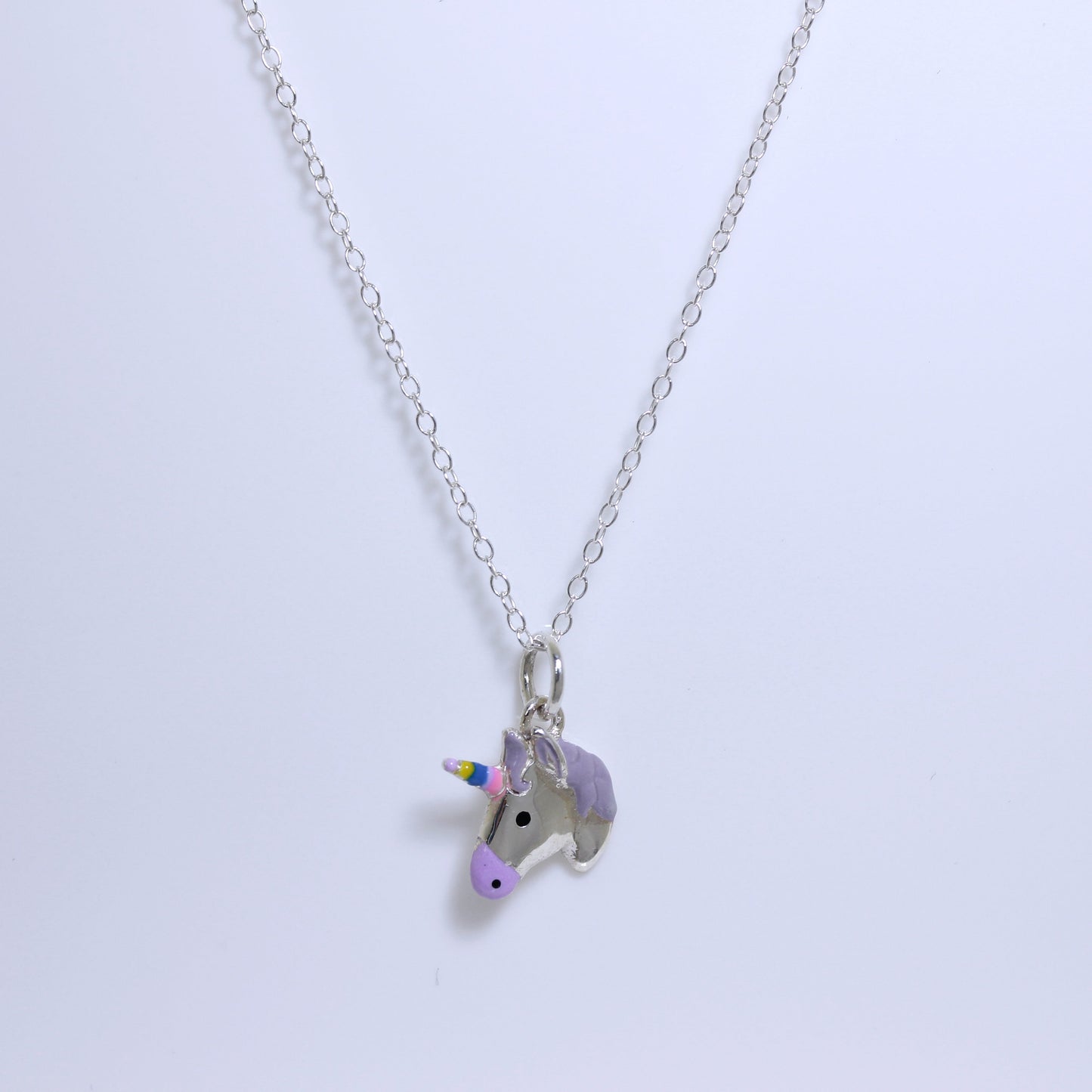 Collier en argent sterling et émail licorne - 14 à 32 pouces