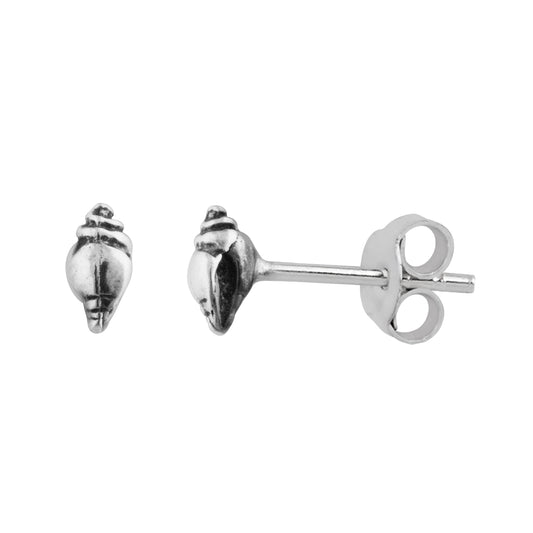 Boucles d'oreilles à tige en argent sterling avec petites coquilles