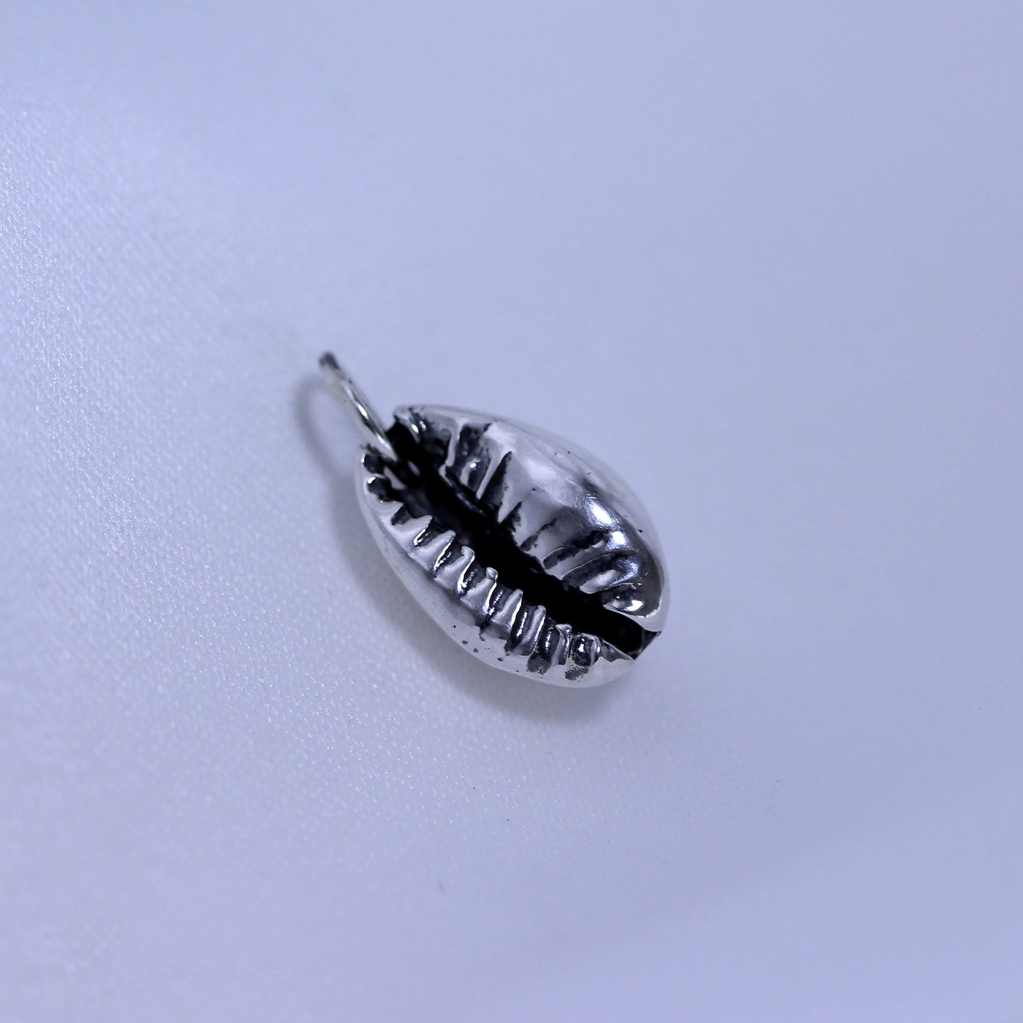 Breloque coquillage cauri en argent sterling