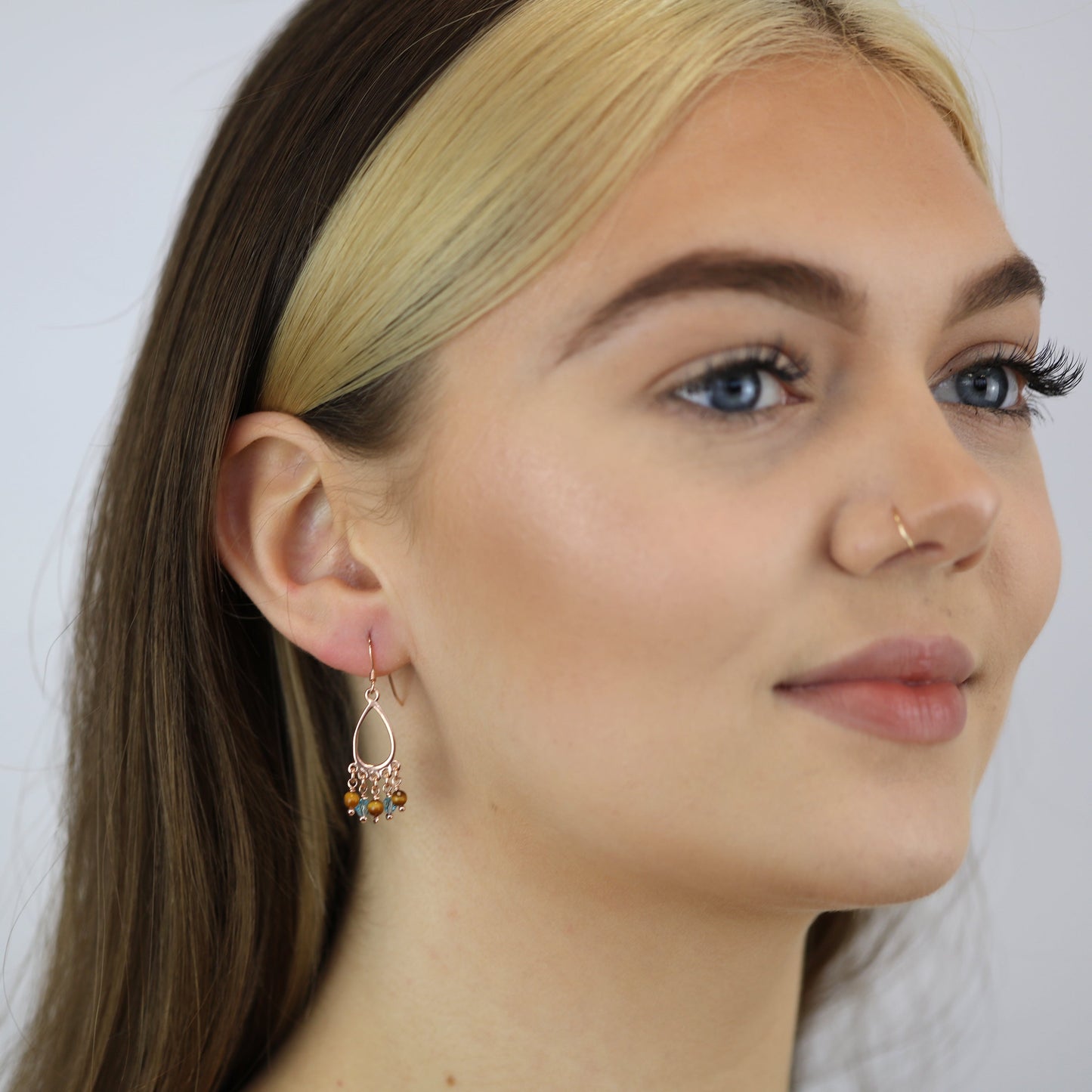 Boucles d'oreilles chandelier en argent sterling plaqué or rose et œil de tigre