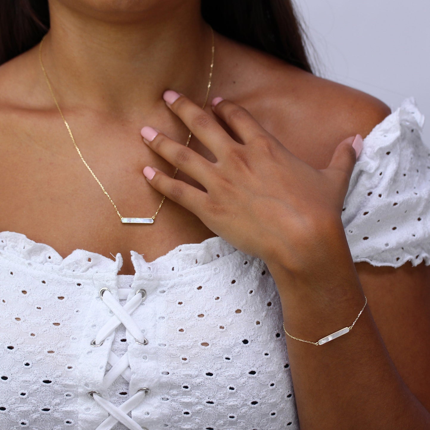 Collier en argent sterling plaqué or avec barre en nacre 18"