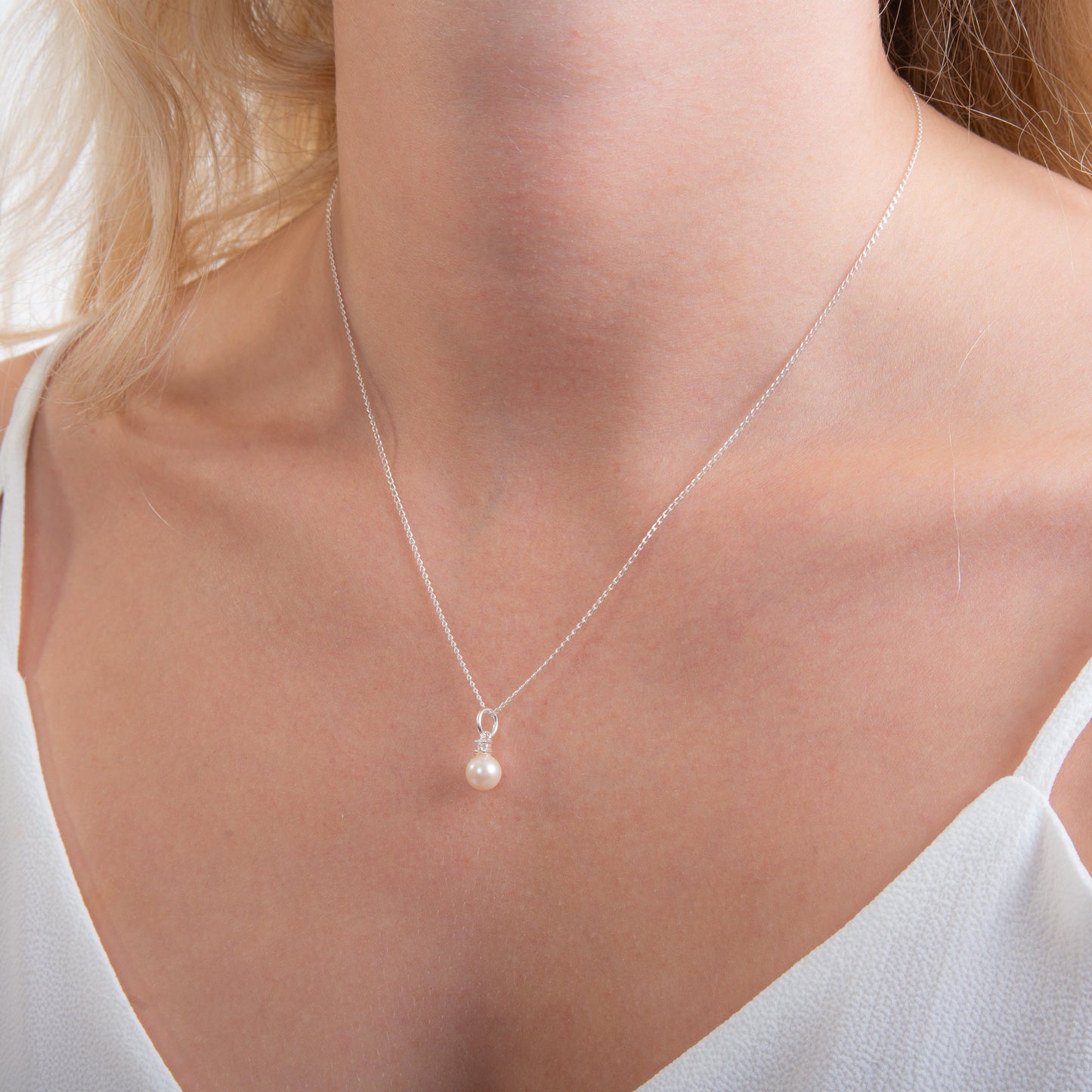 Collier en argent sterling avec zircones cubiques et perles de 6,5 mm, 35,5 à 55,9 cm