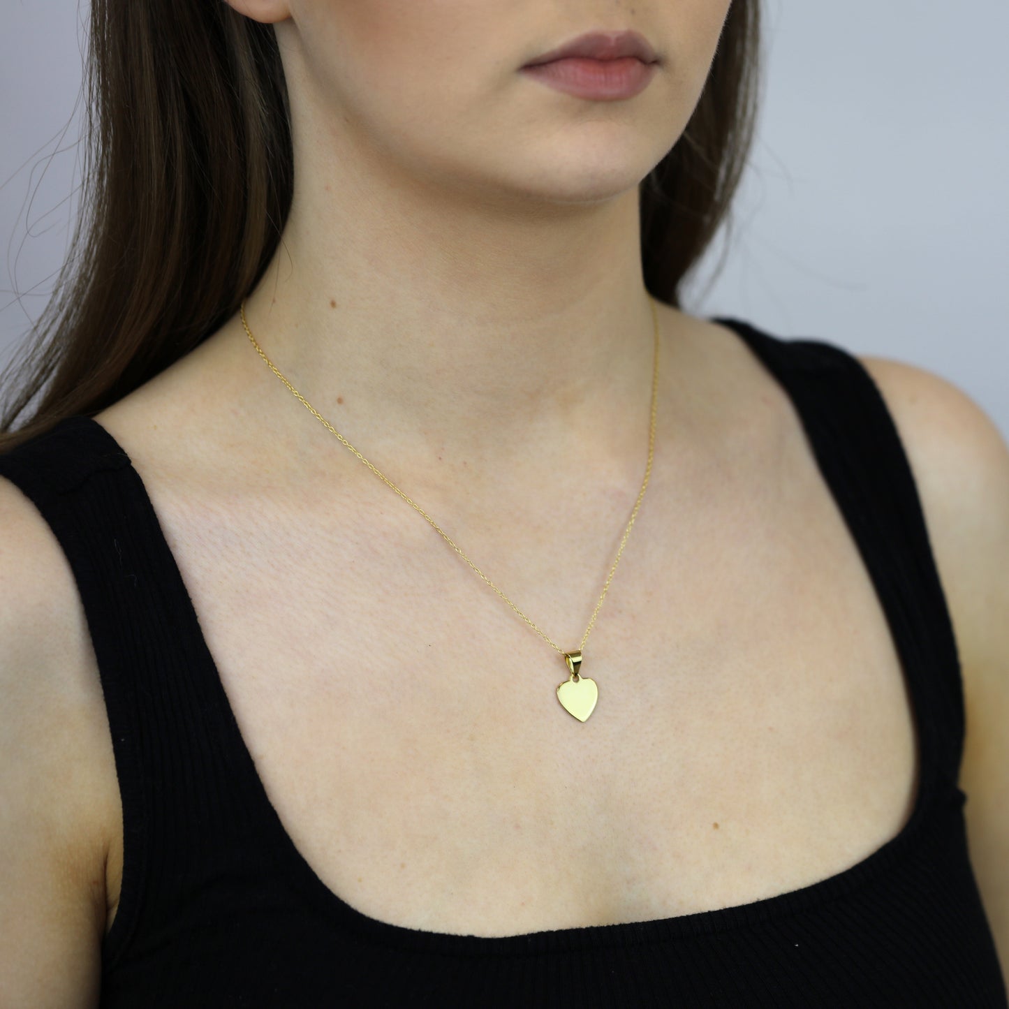 Collier en argent sterling plaqué or avec petit cœur gravable