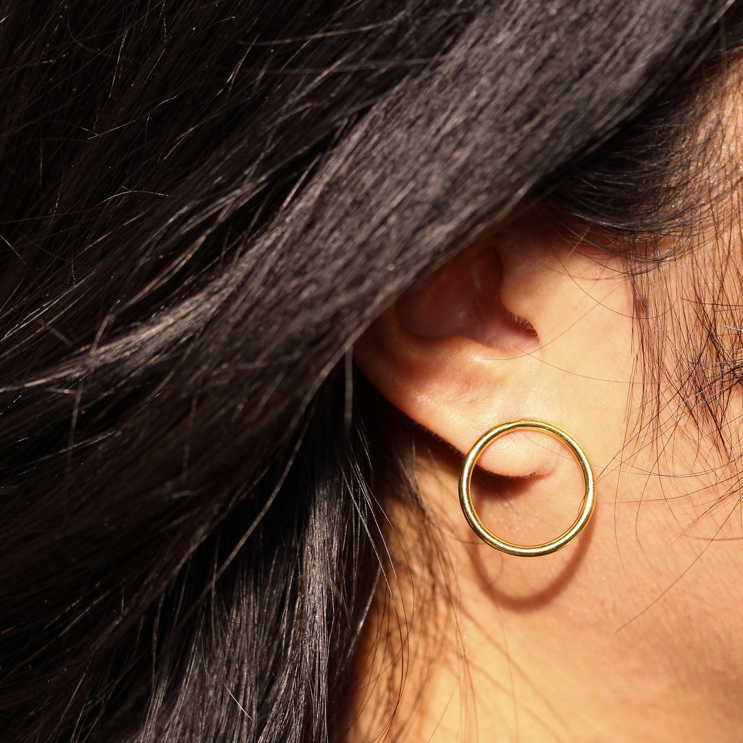 Boucles d'oreilles à tige en argent sterling plaqué or de 20 mm avec grand cercle ouvert