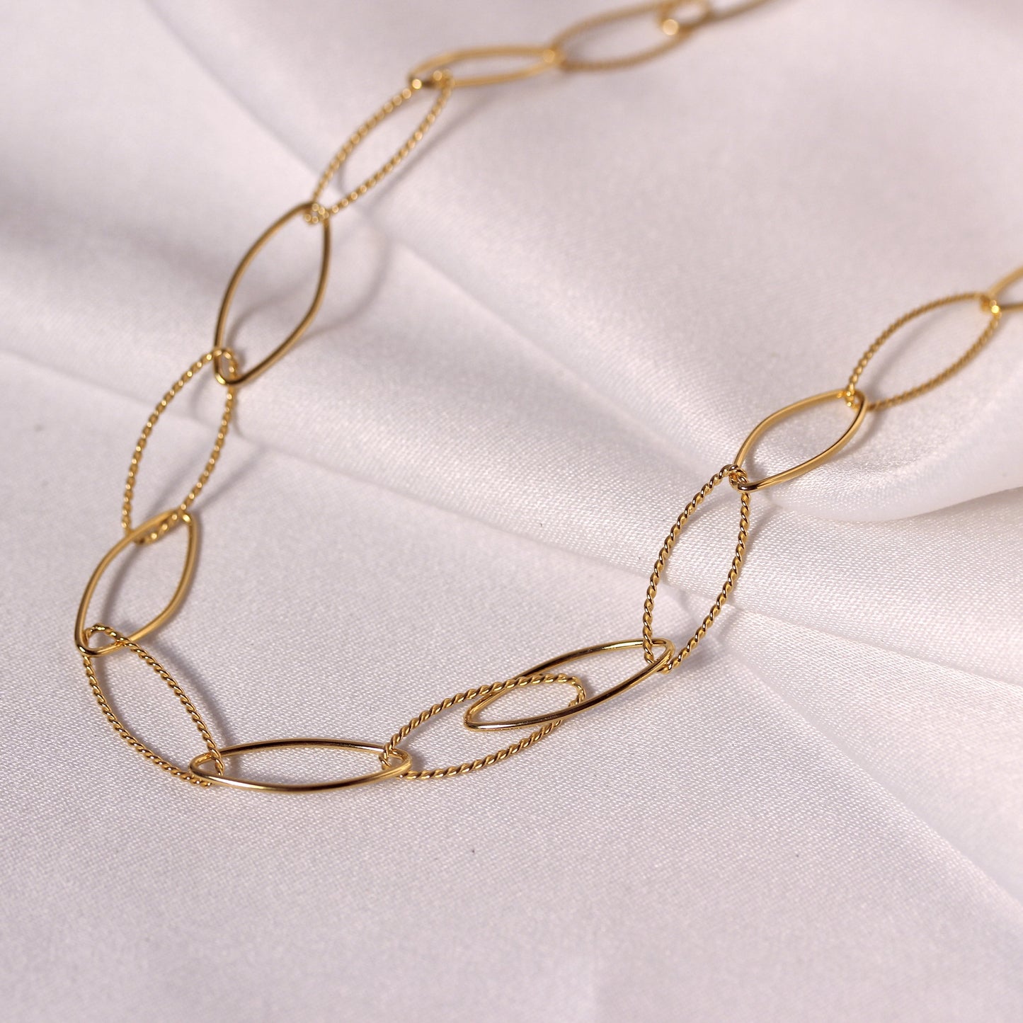 Collier à maillons ovales en argent sterling plaqué or 14 + 2 pouces