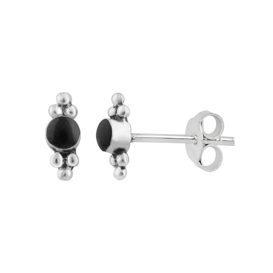 Petites boucles d'oreilles à tige en argent sterling avec perles noires