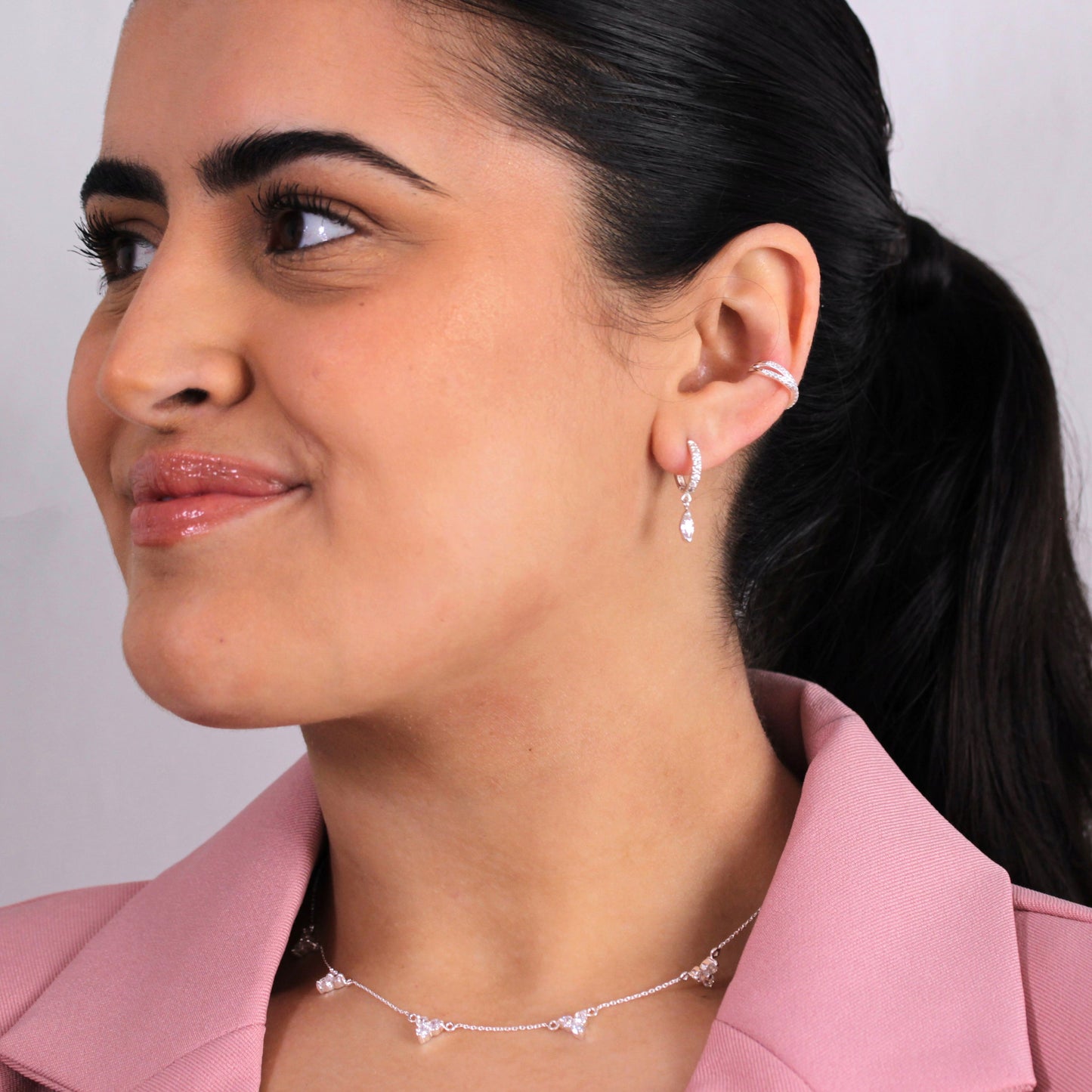 Boucle d'oreille double croix en argent sterling avec zircones cubiques transparents