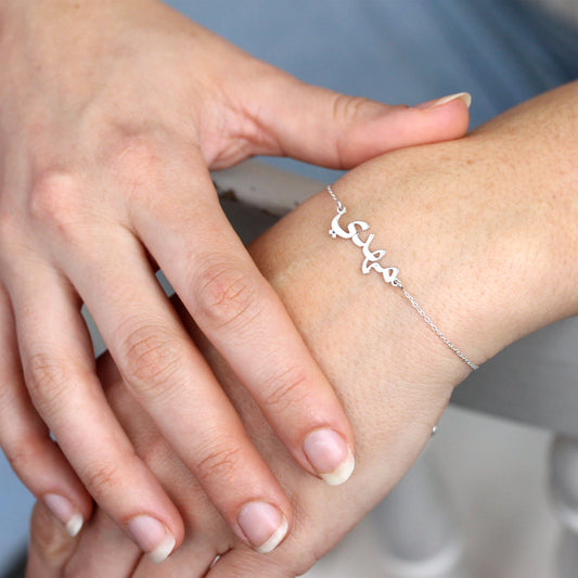 Bracelet personnalisé en argent sterling avec nom multilingue