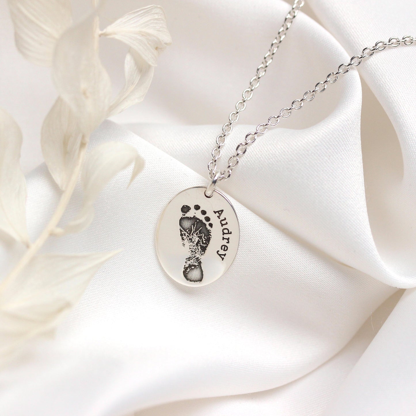 Collier ovale en argent sterling avec empreinte de pied, 40 à 61 cm