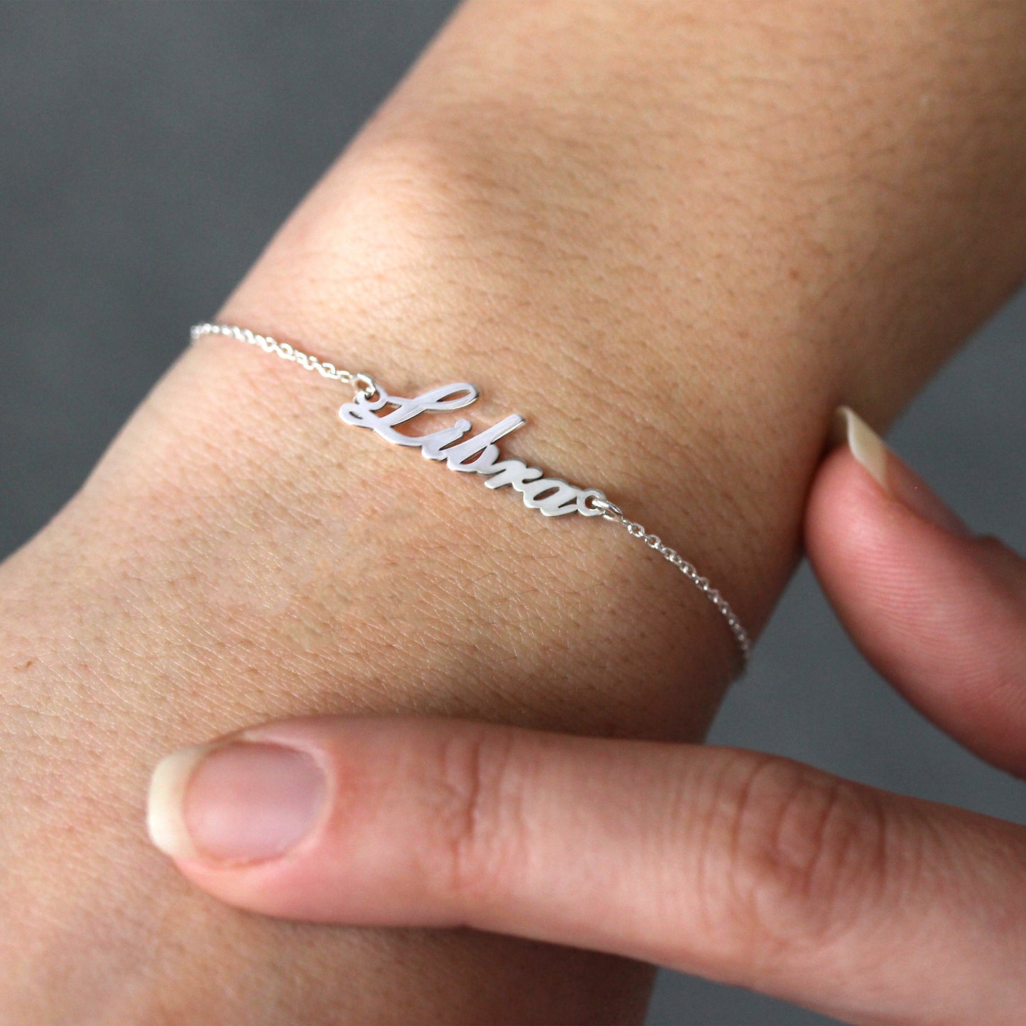 Bracelet réglable en argent sterling avec nom Balance
