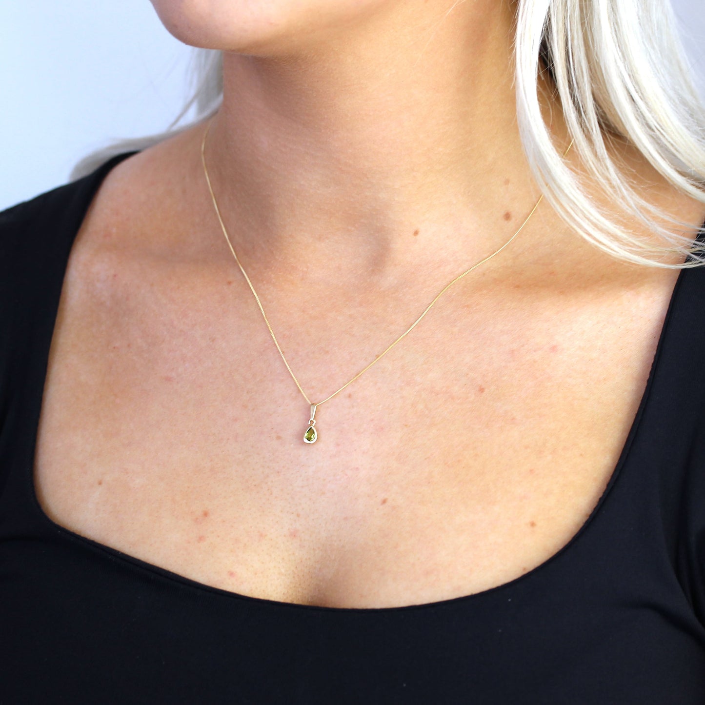 Pendentif en or 9 carats avec péridot et pierre de naissance d'août
