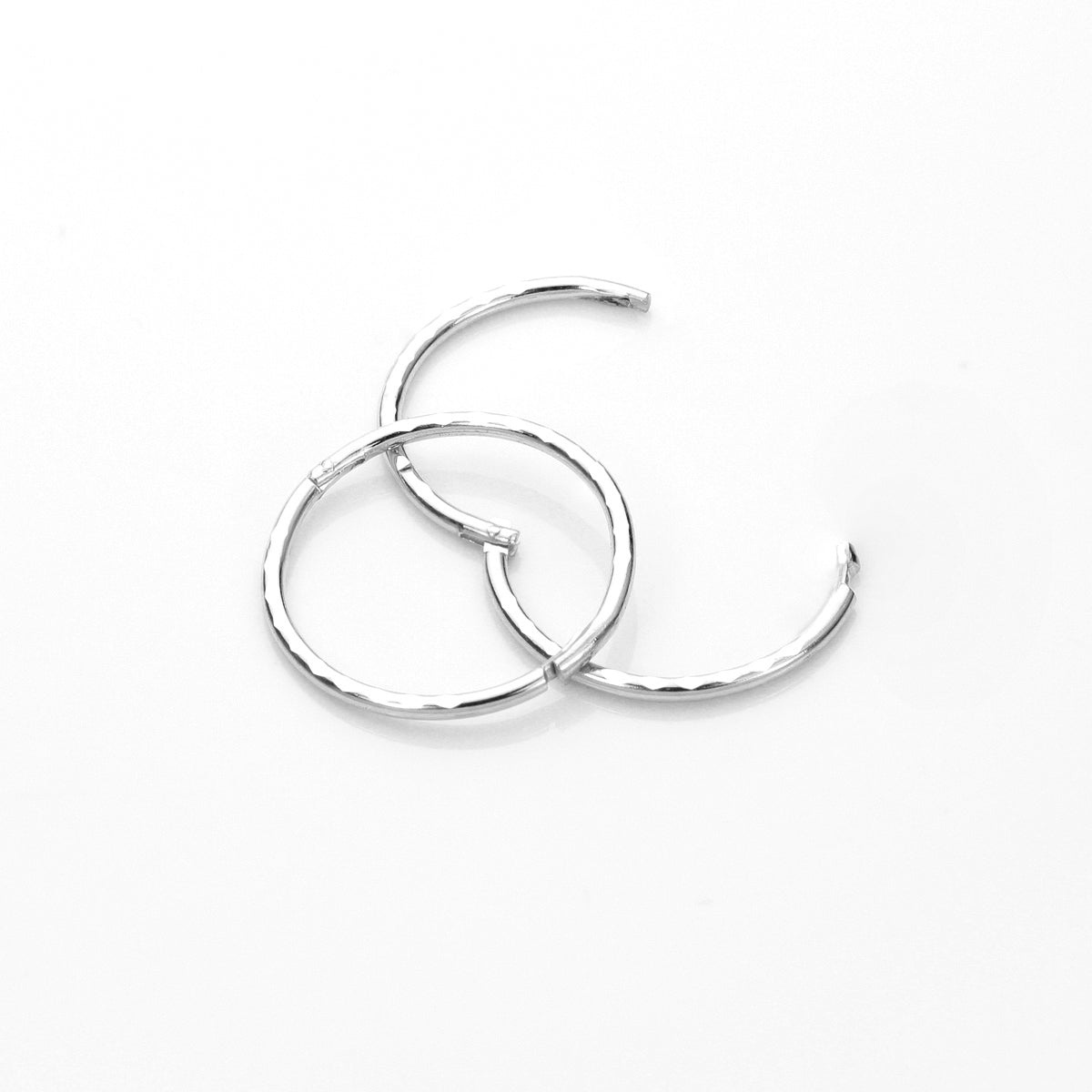 Boucles d'oreilles créoles à charnière en argent sterling