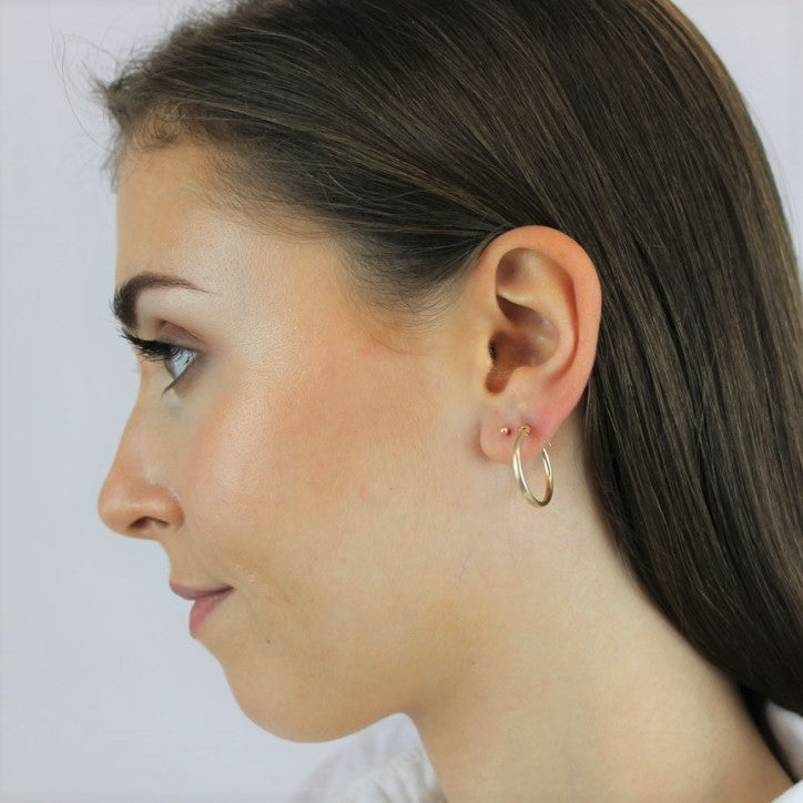 Boucles d'oreilles à tige en or jaune 9 carats avec boule de 2 mm