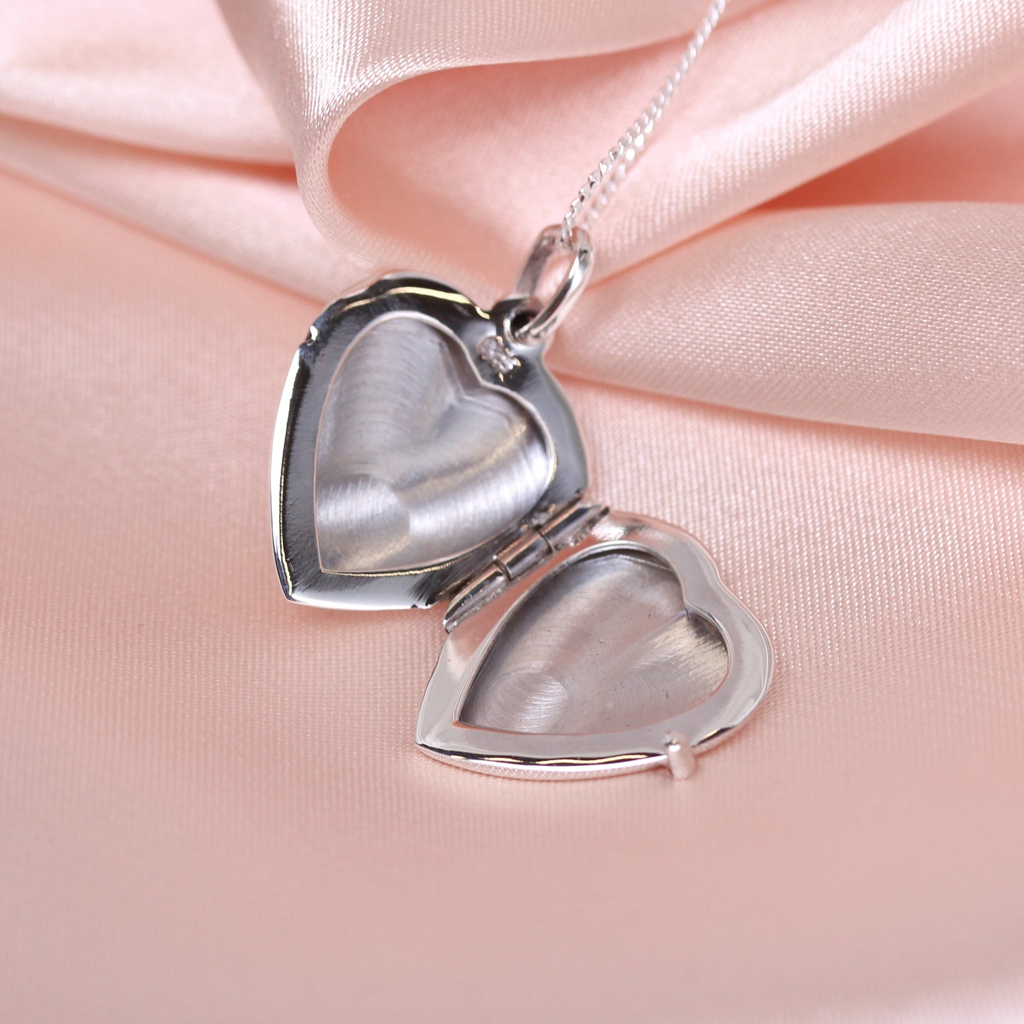 Médaillon en forme de cœur gravable en argent sterling sur chaîne de 40 à 55 cm