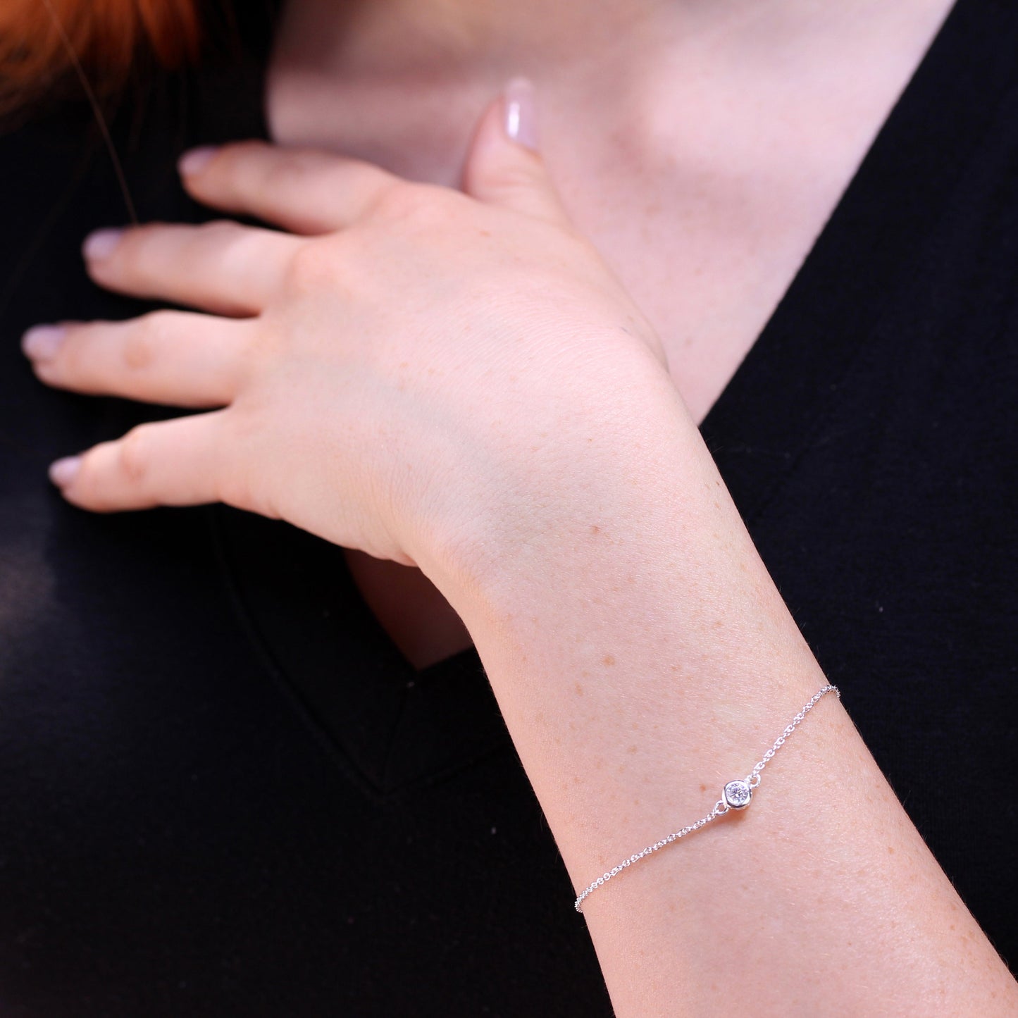 Bracelet Belcher fin en argent sterling avec cristal CZ rond et fermoir