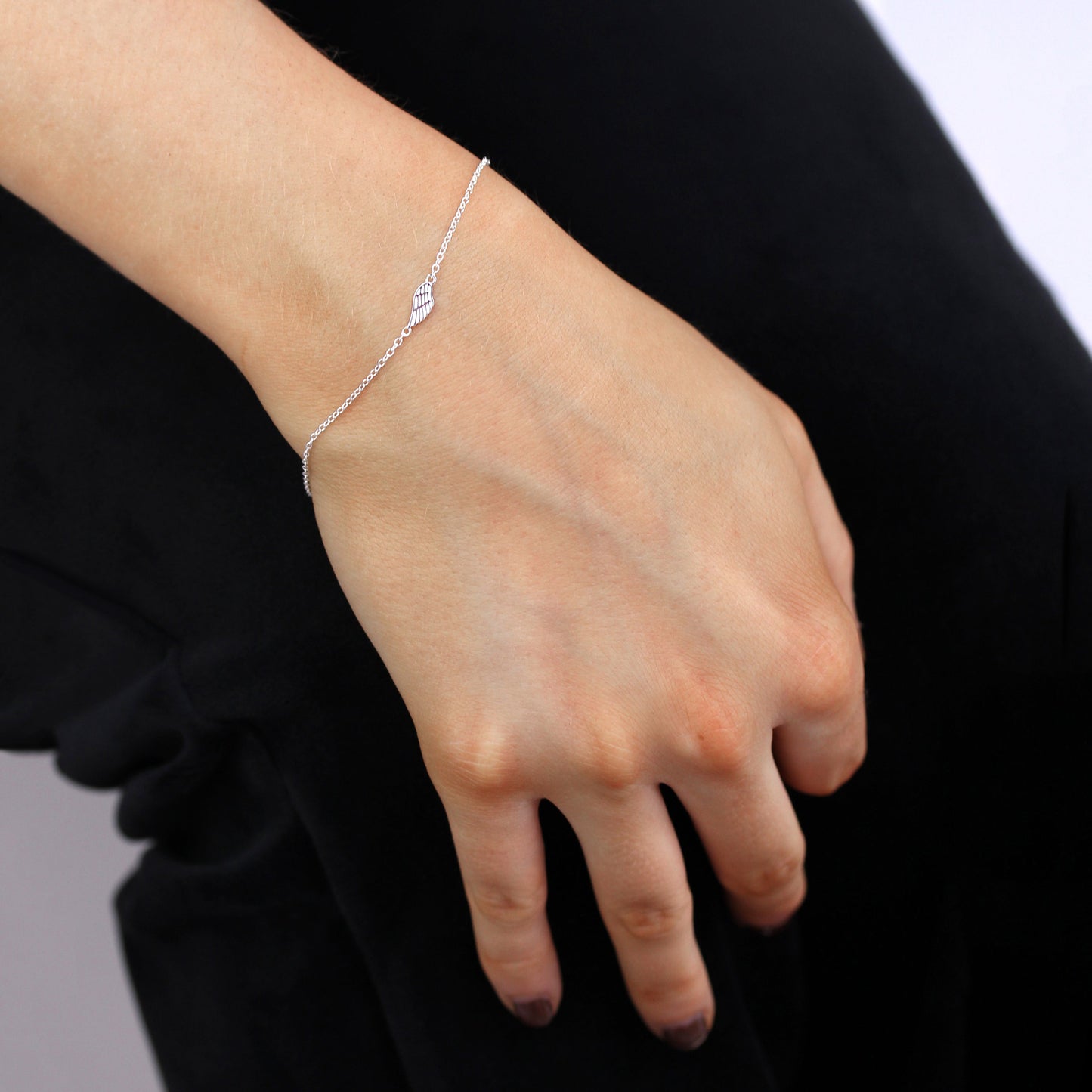 Bracelet Belcher fin en argent sterling de 18 cm avec breloque aile d'ange et fermoir