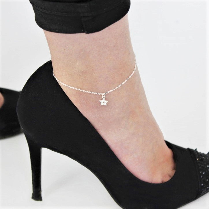 Bracelet de cheville étoile en argent sterling et cristaux CZ incrustés