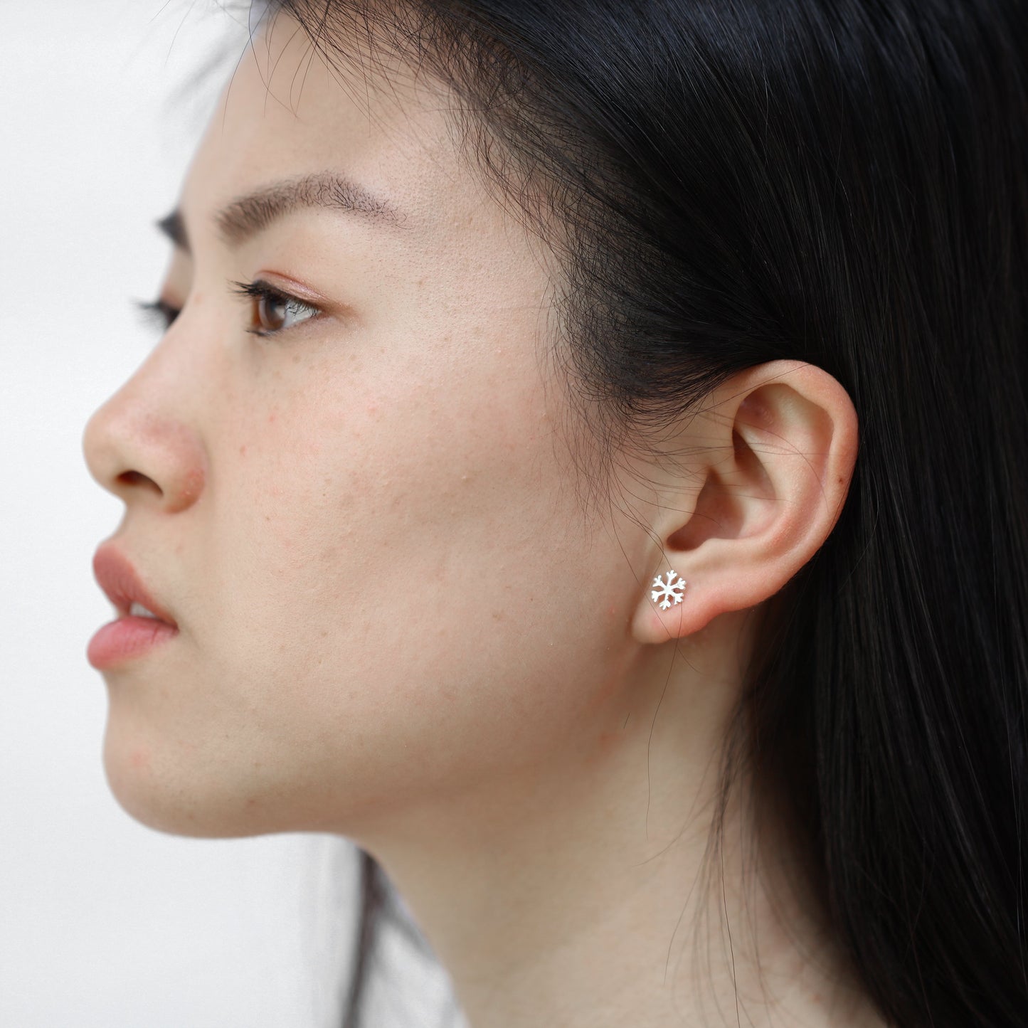 Boucles d'oreilles à tige en argent sterling en forme de flocon de neige