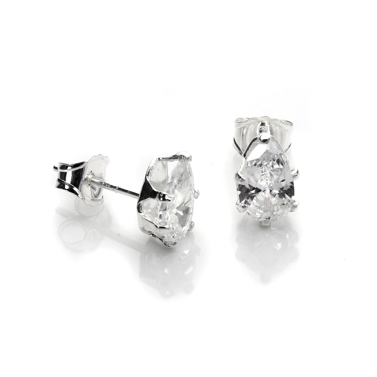 Boucles d'oreilles à tige en argent sterling avec zircones cubiques transparents