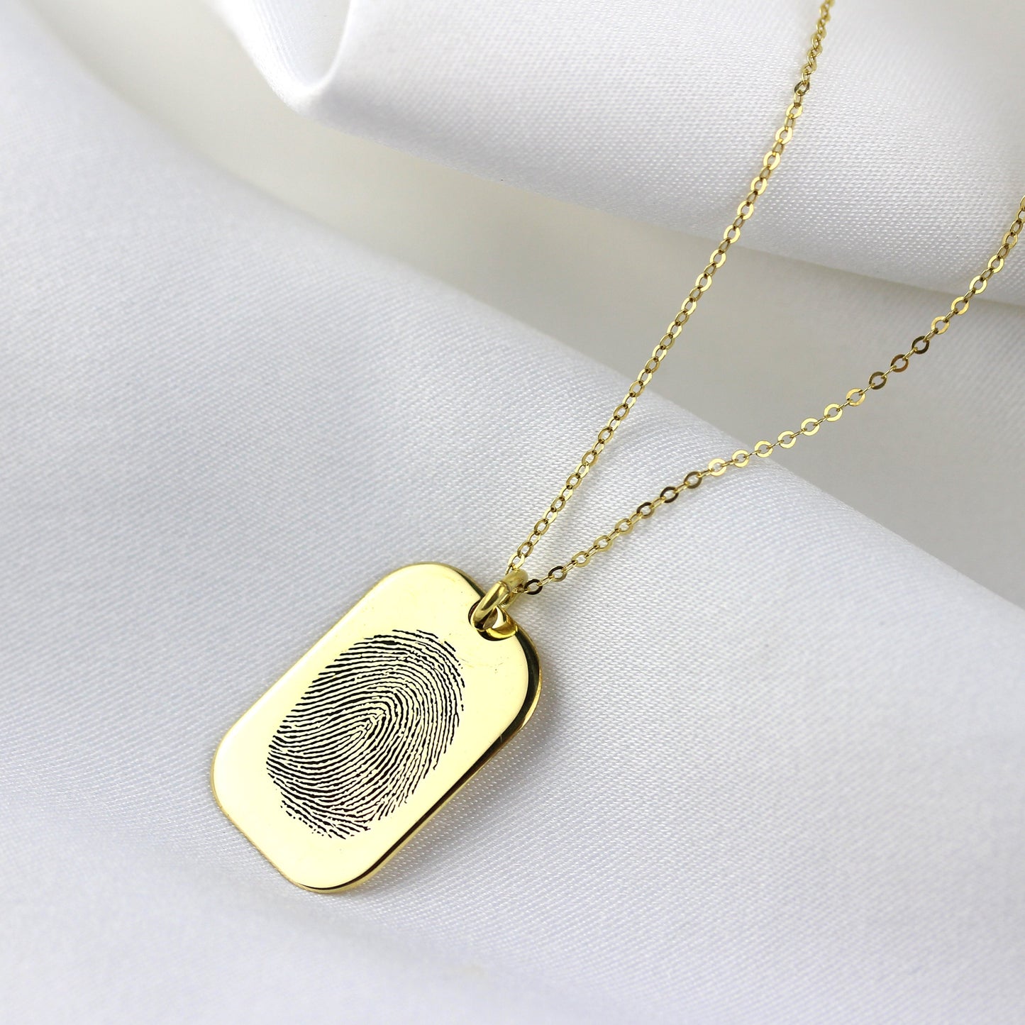 Collier personnalisé avec plaque d'identité pour chien en or 9 carats