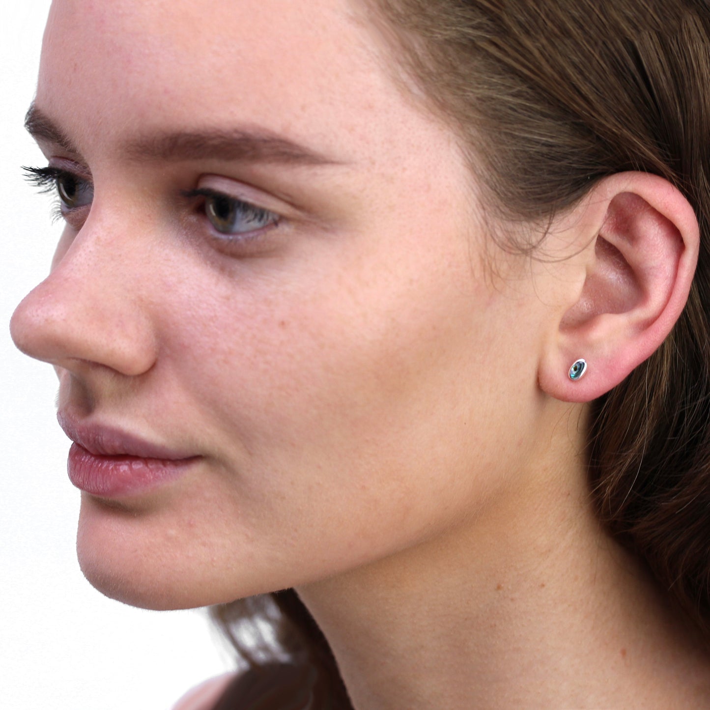Boucles d'oreilles à tige en argent sterling et ormeau ovale de 6 mm
