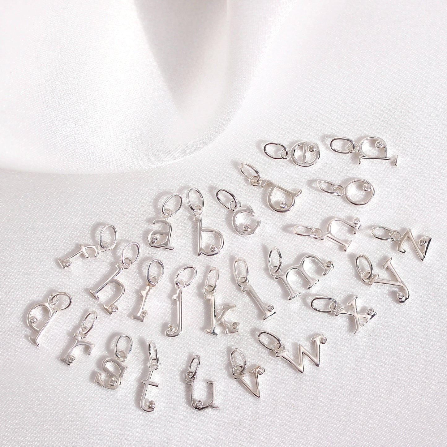 Pendentif en argent sterling avec lettres de l'alphabet A à Z et diamants de 0,4 pt