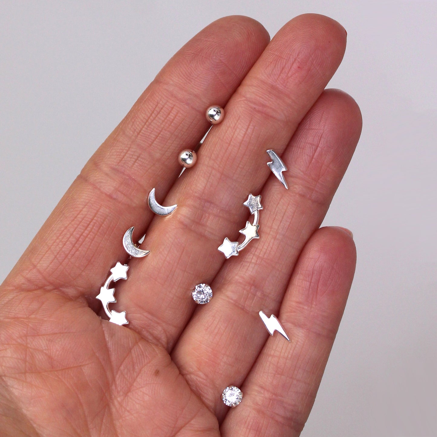 Boucles d'oreilles à tige en argent sterling et cristal blanc rond de 4 mm