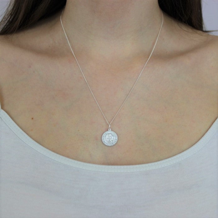 Collier avec pendentif médaille Saint-Christophe en argent sterling mat, 40 à 55 cm