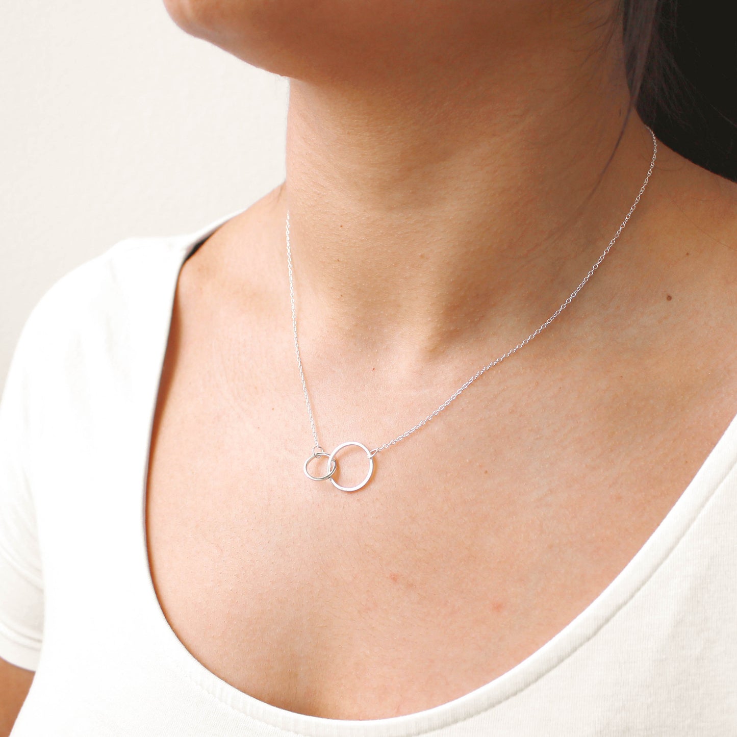 Collier Cercles Karma en argent sterling sur chaîne de 43 cm