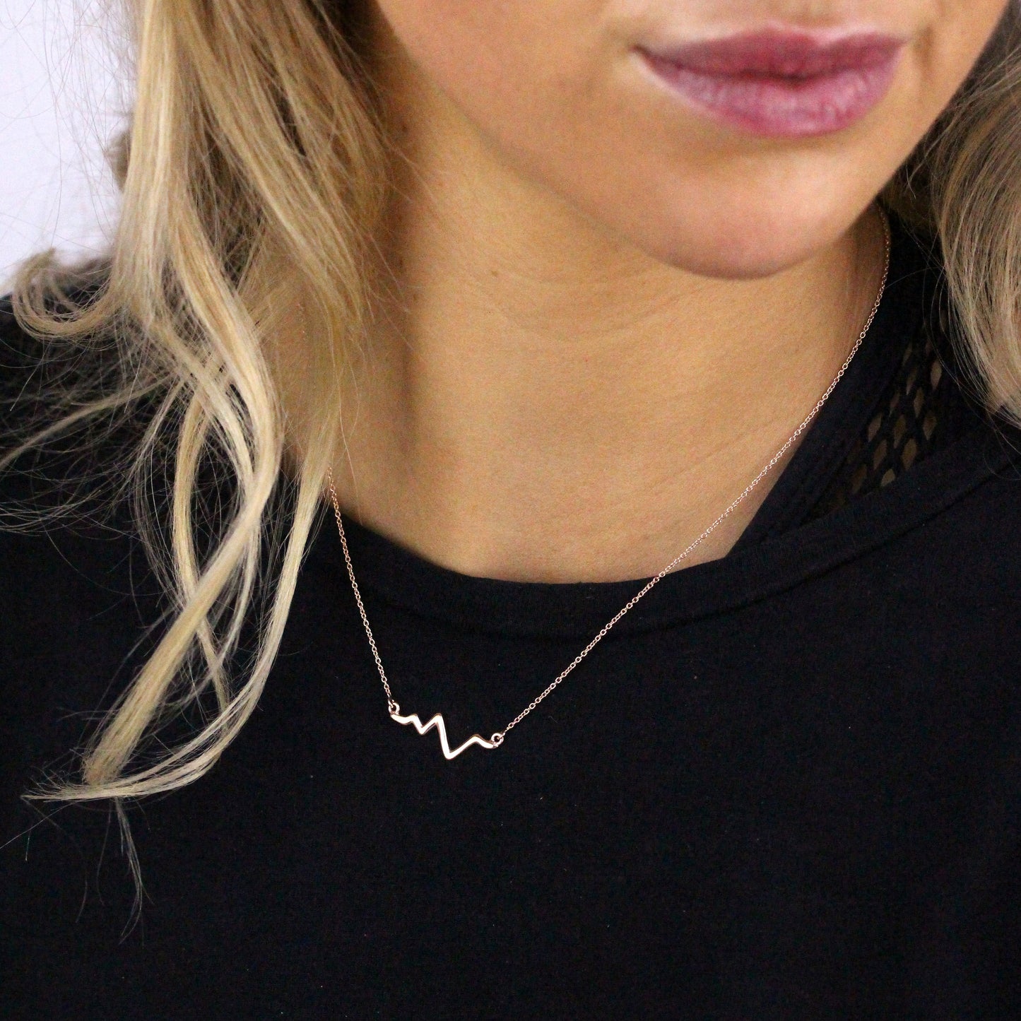 Pendentif battement de cœur en argent sterling plaqué or rose sur chaîne de 45 cm