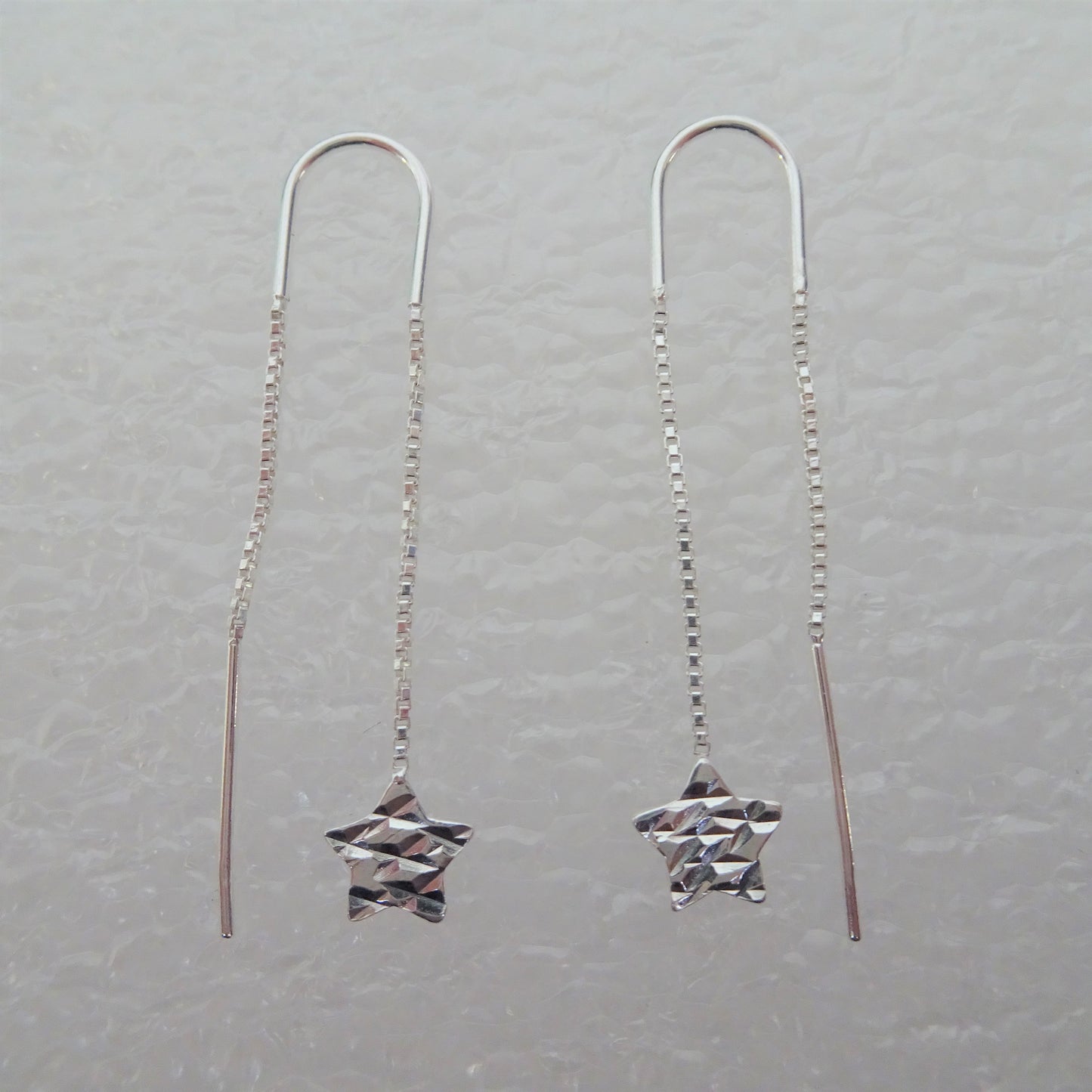 Boucles d'oreilles à enfiler en argent sterling avec étoile taille diamant