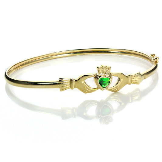 Bracelet Claddagh en or jaune 9 carats et cristal émeraude