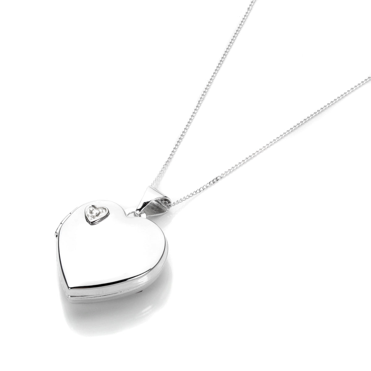 Médaillon cœur en or blanc 9 carats avec diamants