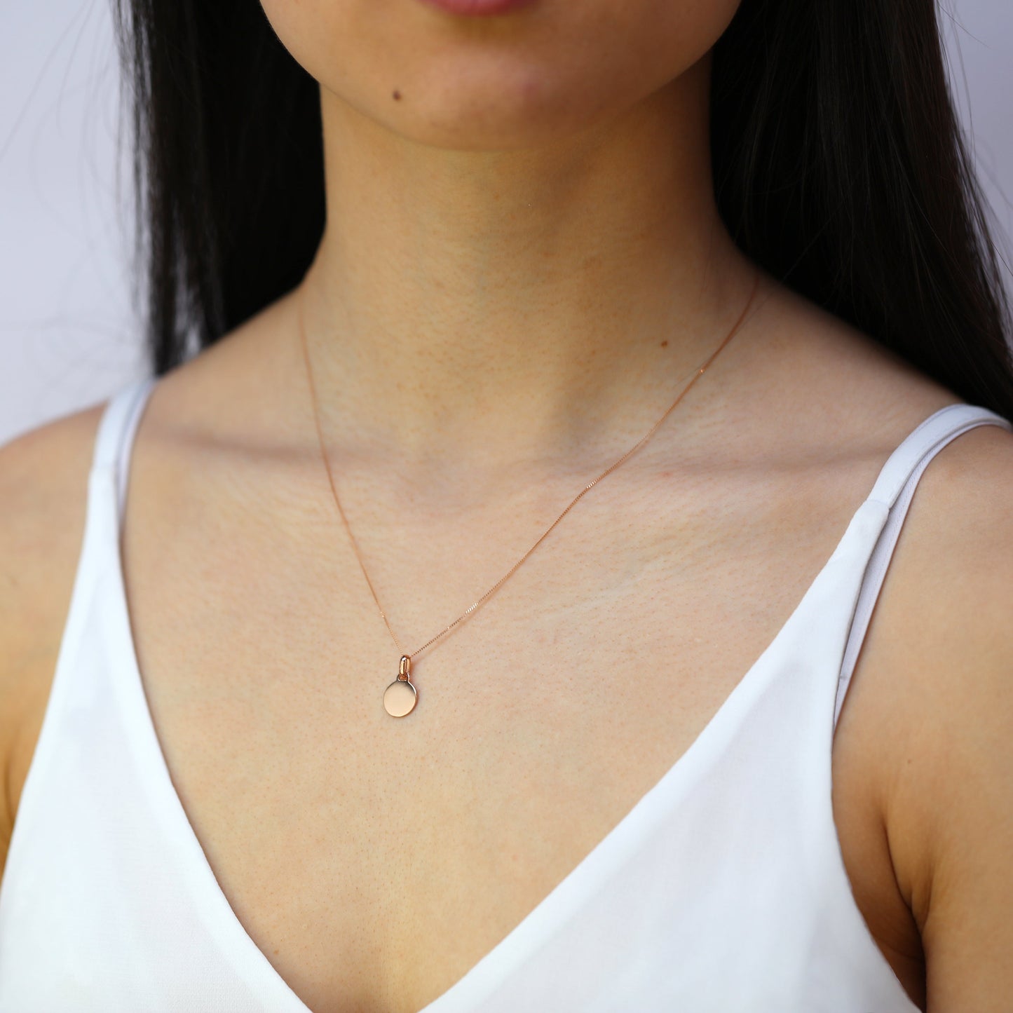 Collier pendentif rond gravable en or rose 9 carats de 40 à 45 cm