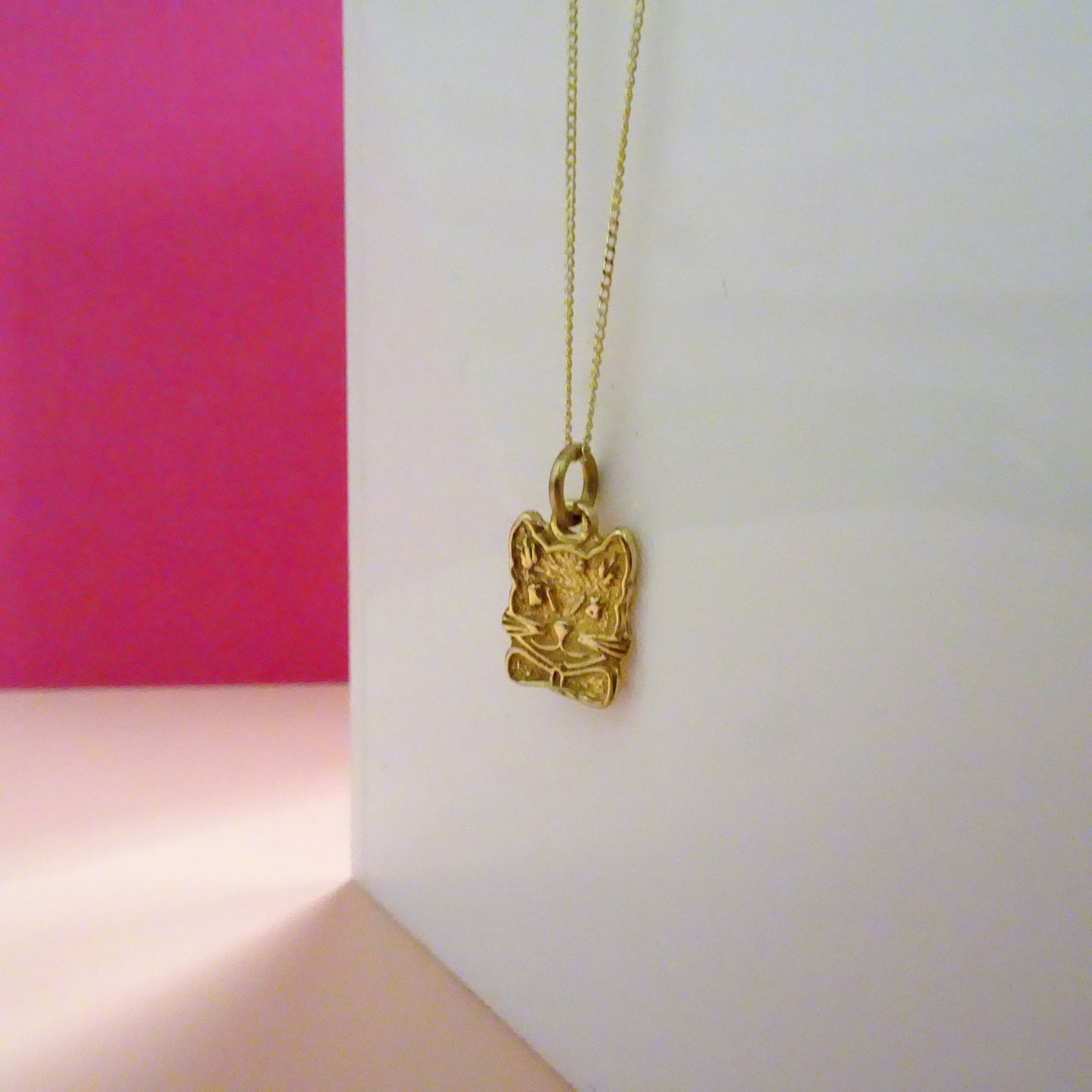 Collier chat en or 9 carats - Chaîne de 45 cm