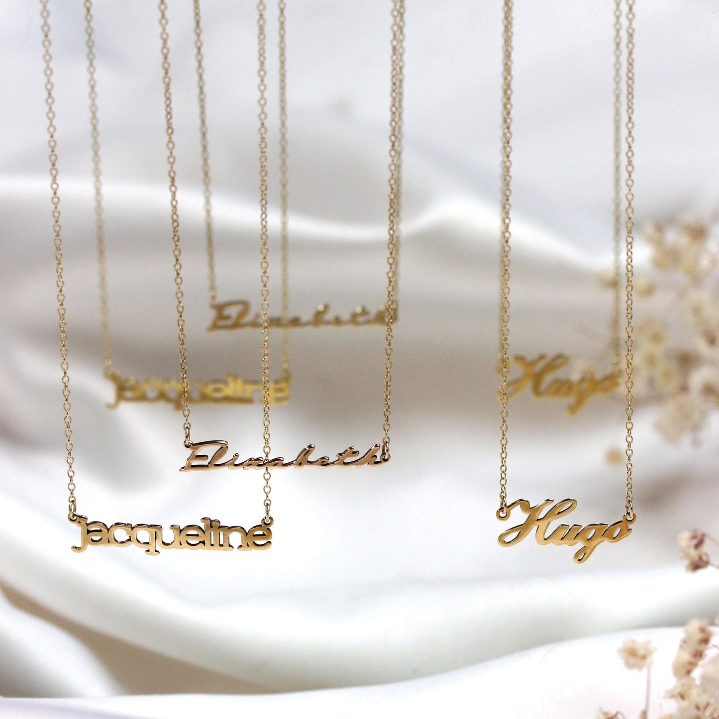 Collier personnalisé avec nom en or 9 carats