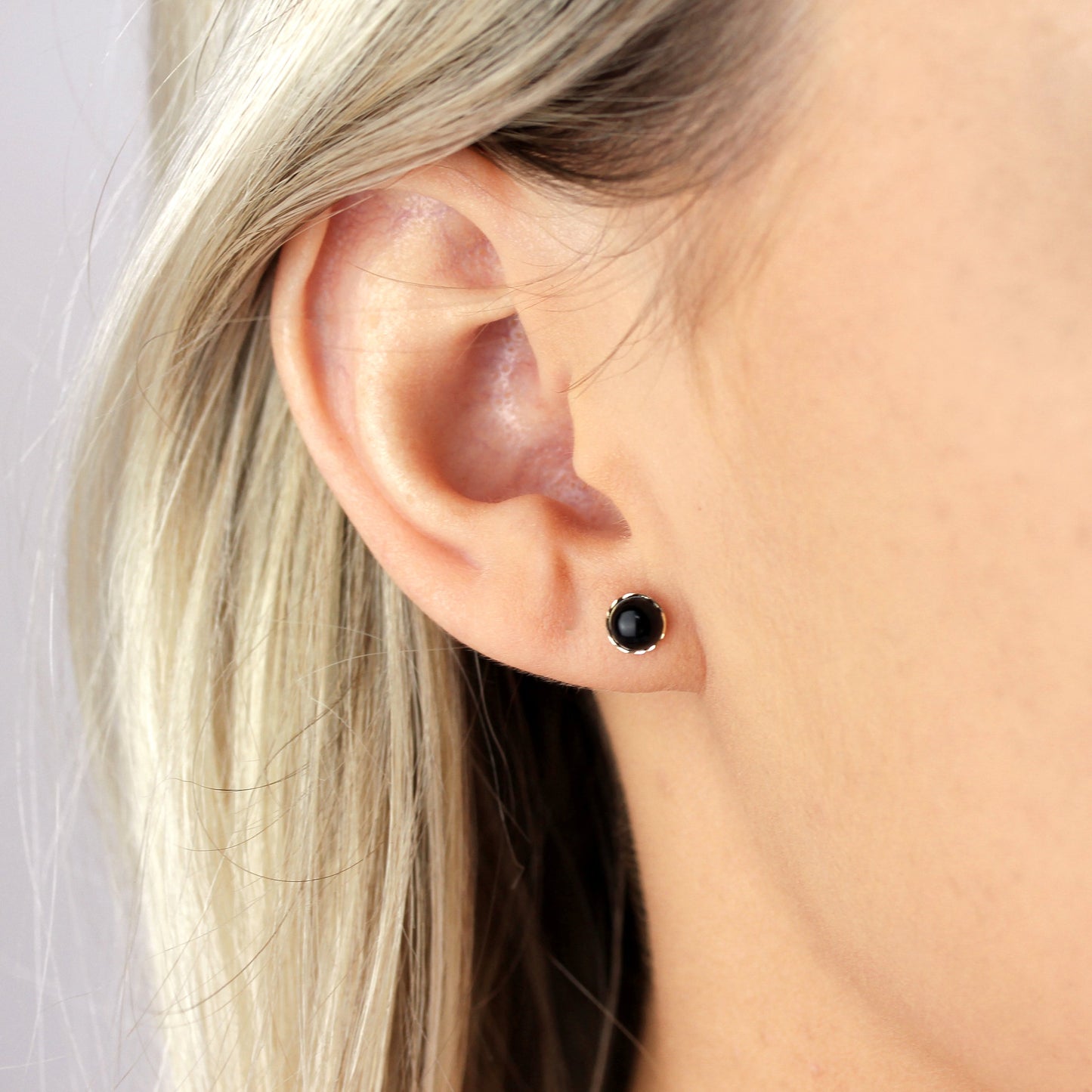 Boucles d'oreilles à tige en or 9 carats et onyx, pierres précieuses rondes de 6 mm