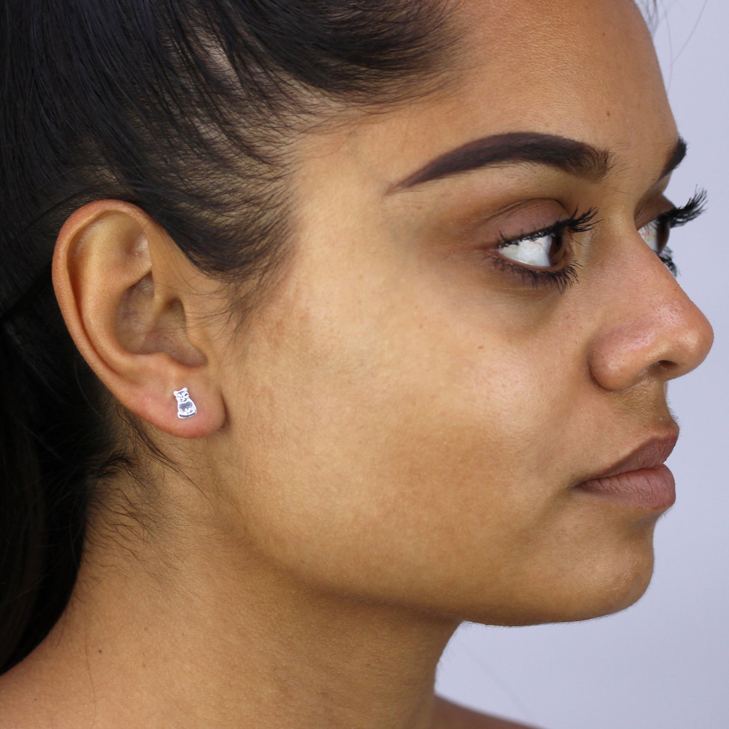 Boucles d'oreilles à tige en argent sterling en forme de chat assis
